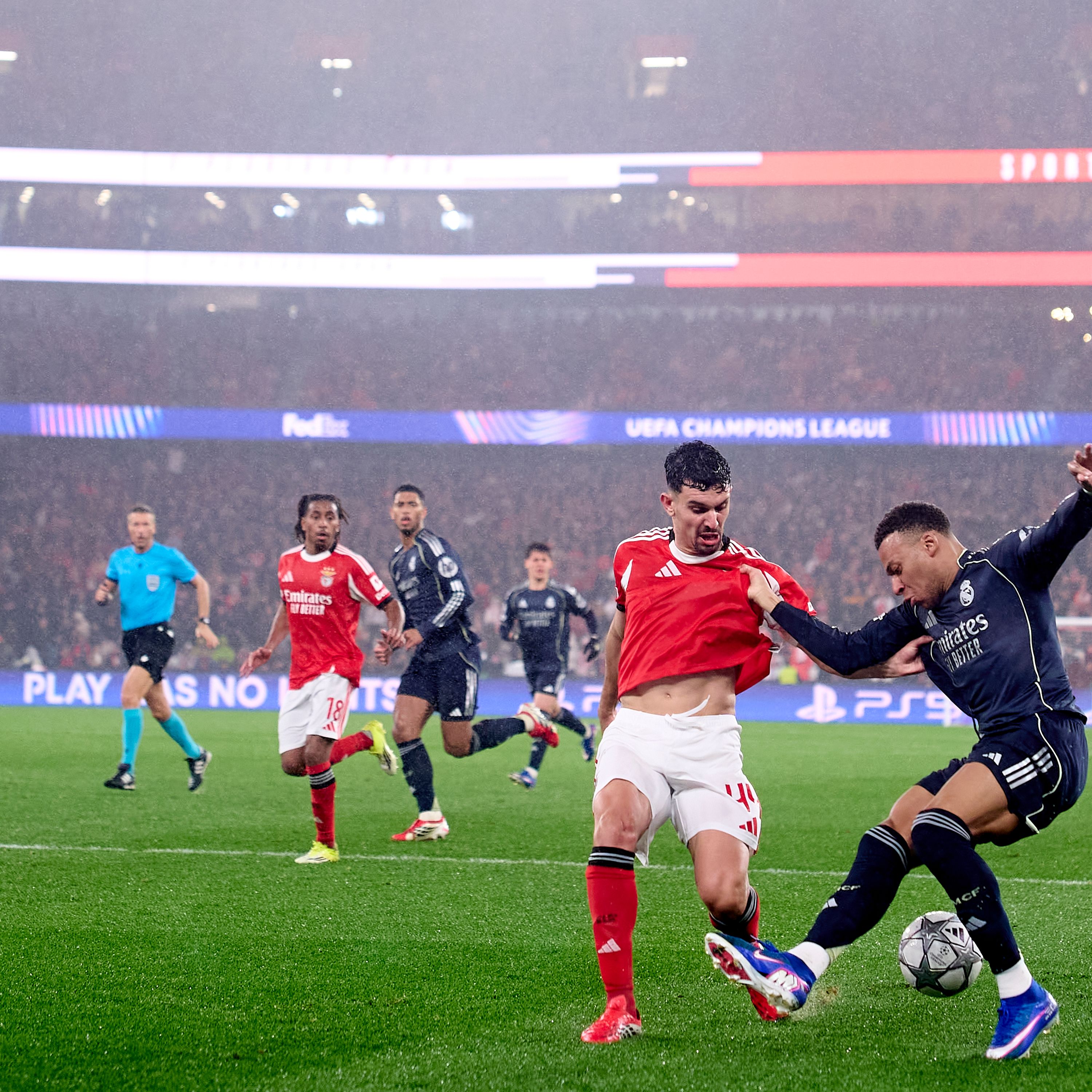 SL Benfica v Real Madrid C.F. - UEFA Champions League 2025/26 League Phase MD8