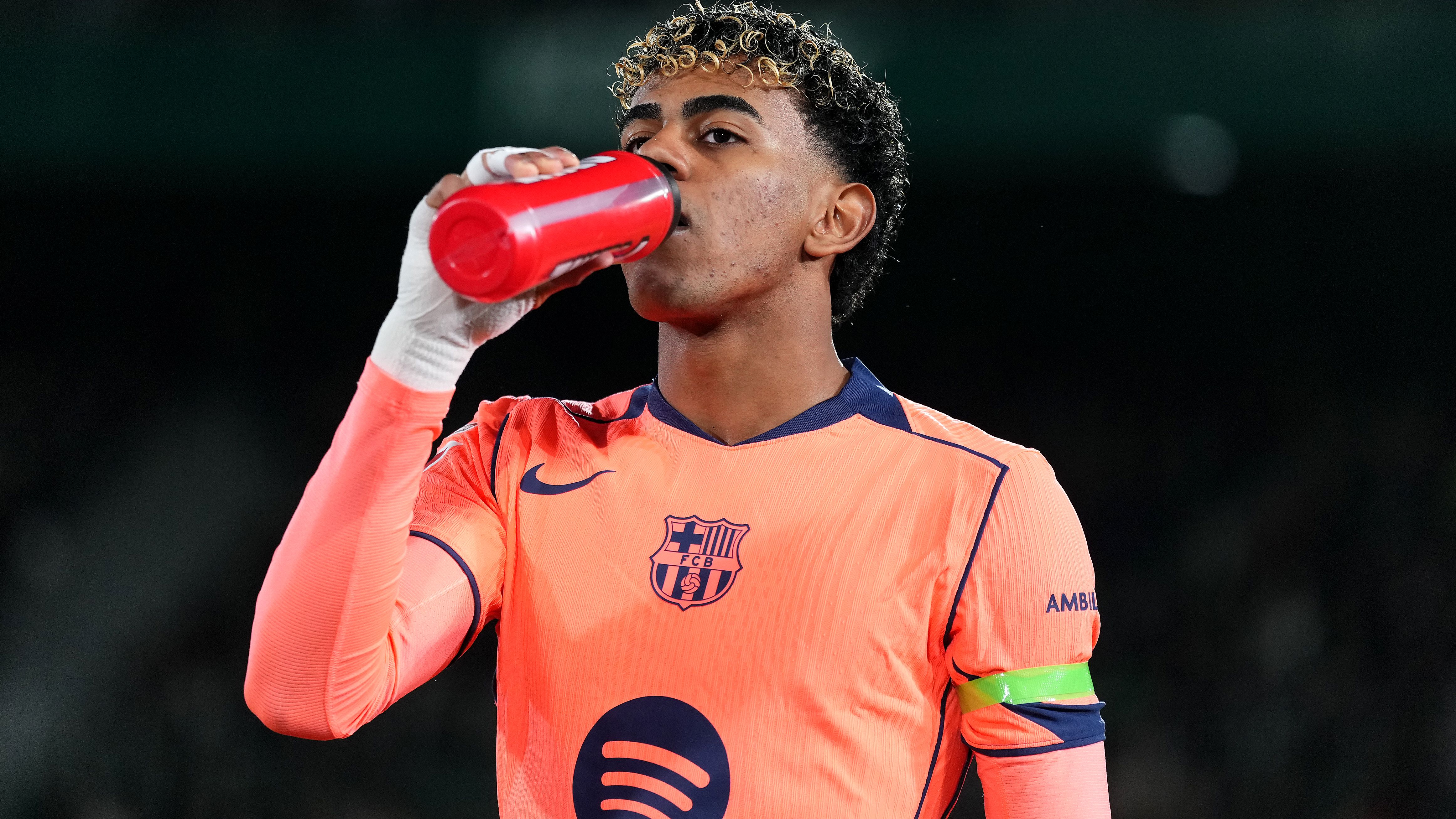 Elche CF v FC Barcelona - LaLiga EA Sports