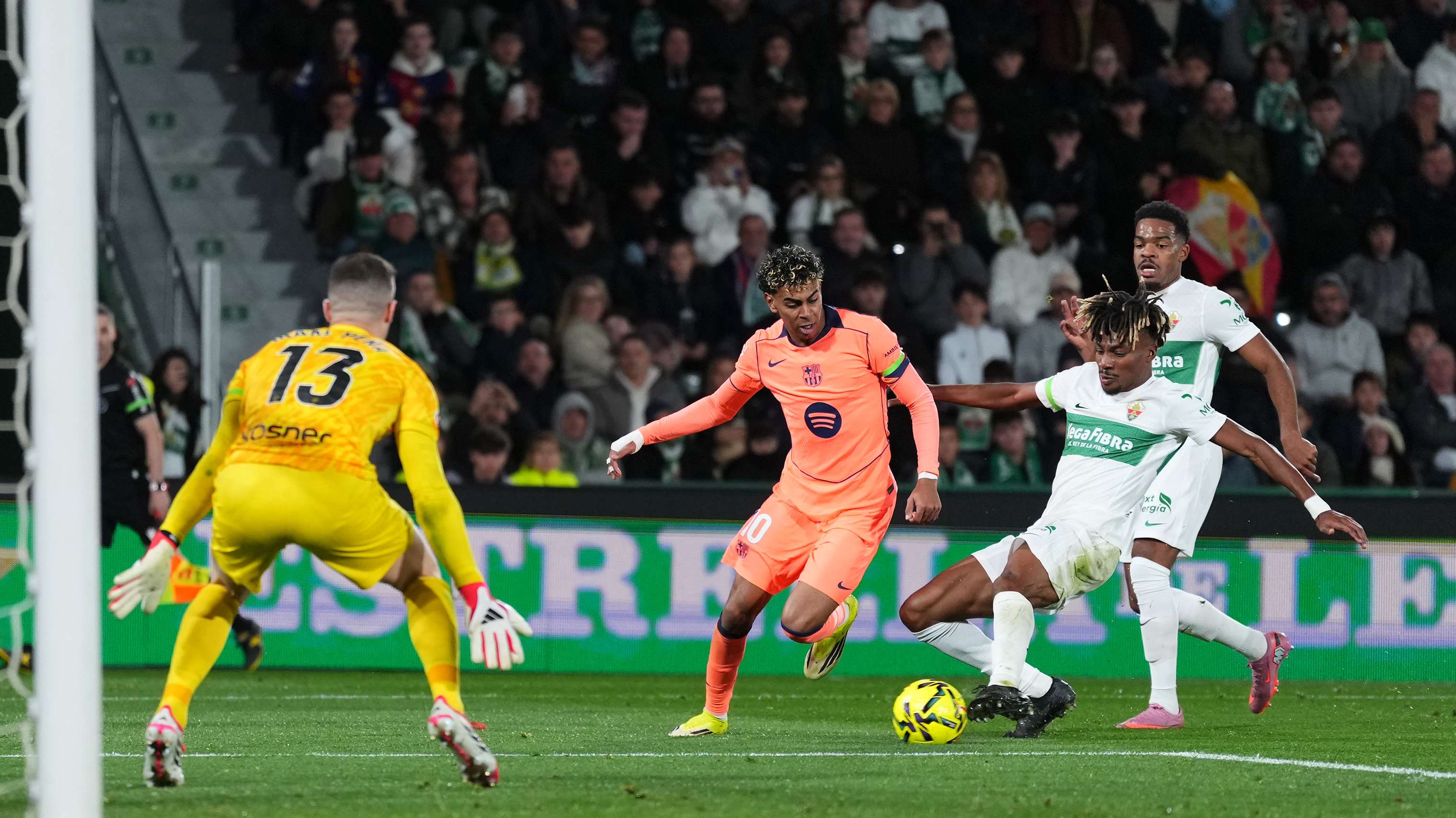 Elche CF v FC Barcelona - LaLiga EA Sports