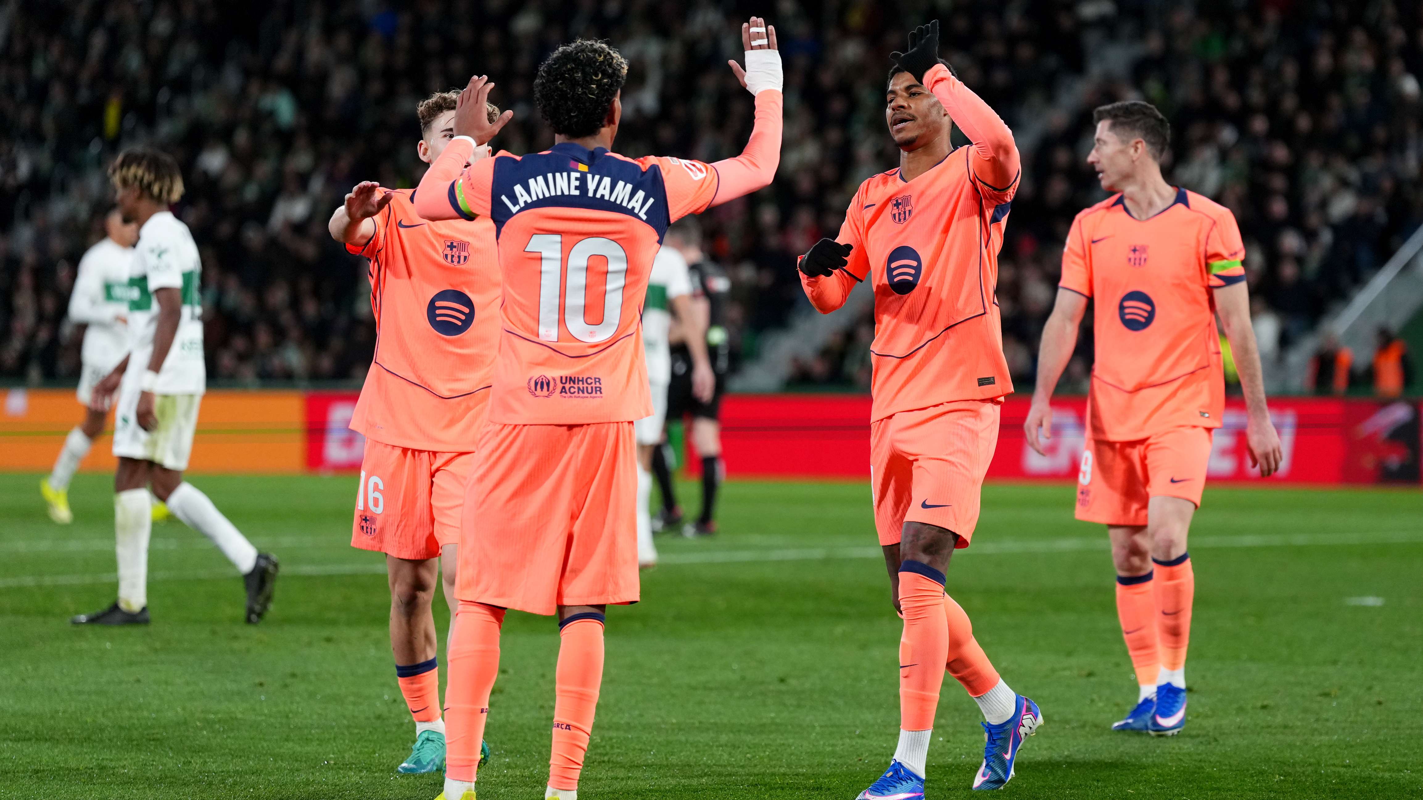Elche CF v FC Barcelona - LaLiga EA Sports