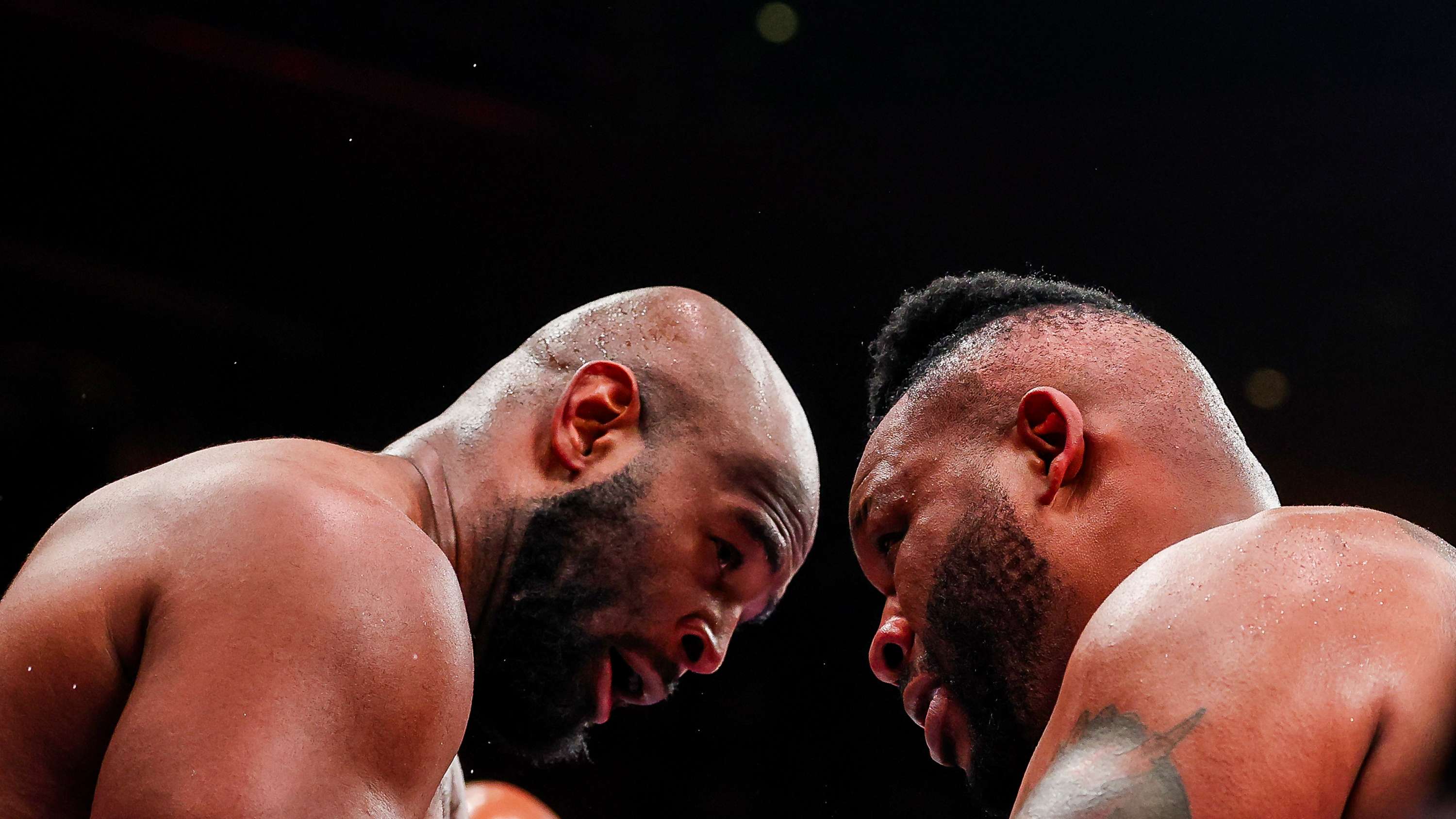 Lopez v Stevenson - The Ring 6