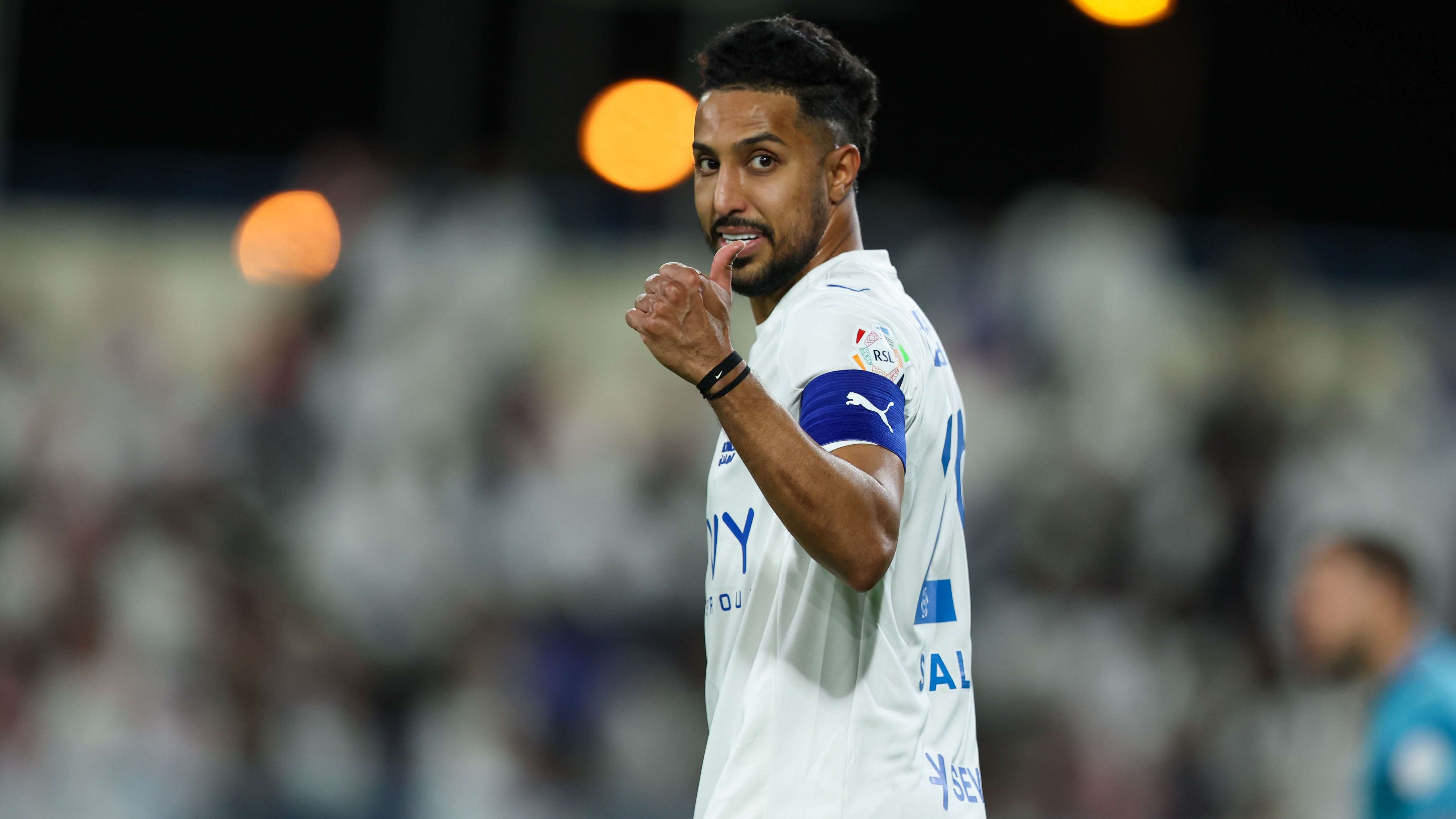 سالم الدوسريرغم الهزيمة.. سالم الدوسري يلامس تاريخ آسيا بهدف الشمال"التورنيدو" يعود لتحطيم الأرقام القياسية17:4327 أكتوبر 2026