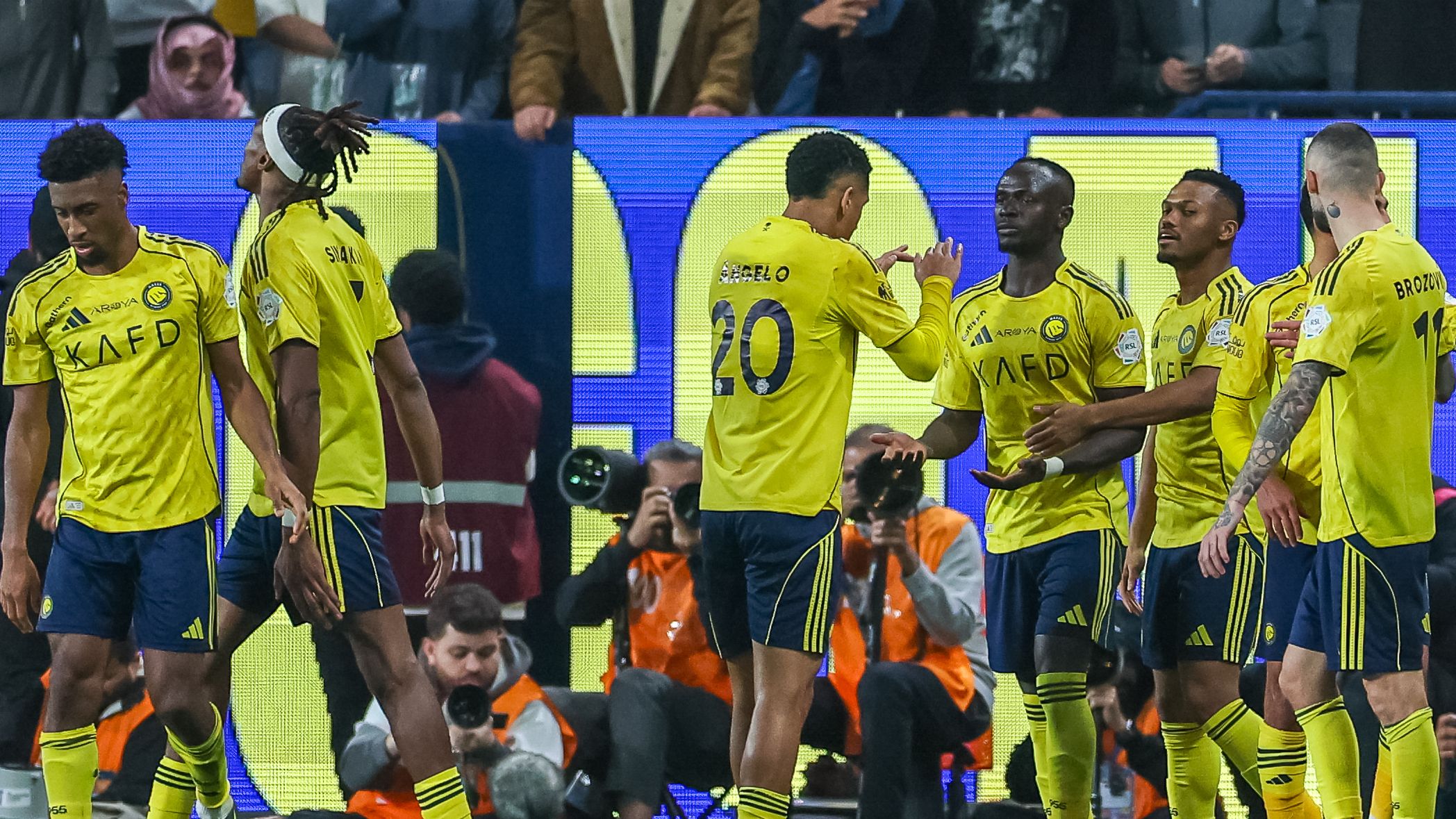 النصر يكتسح الحزم بأربعة أهداف ويعود لصدارة دوري روشن السعودي