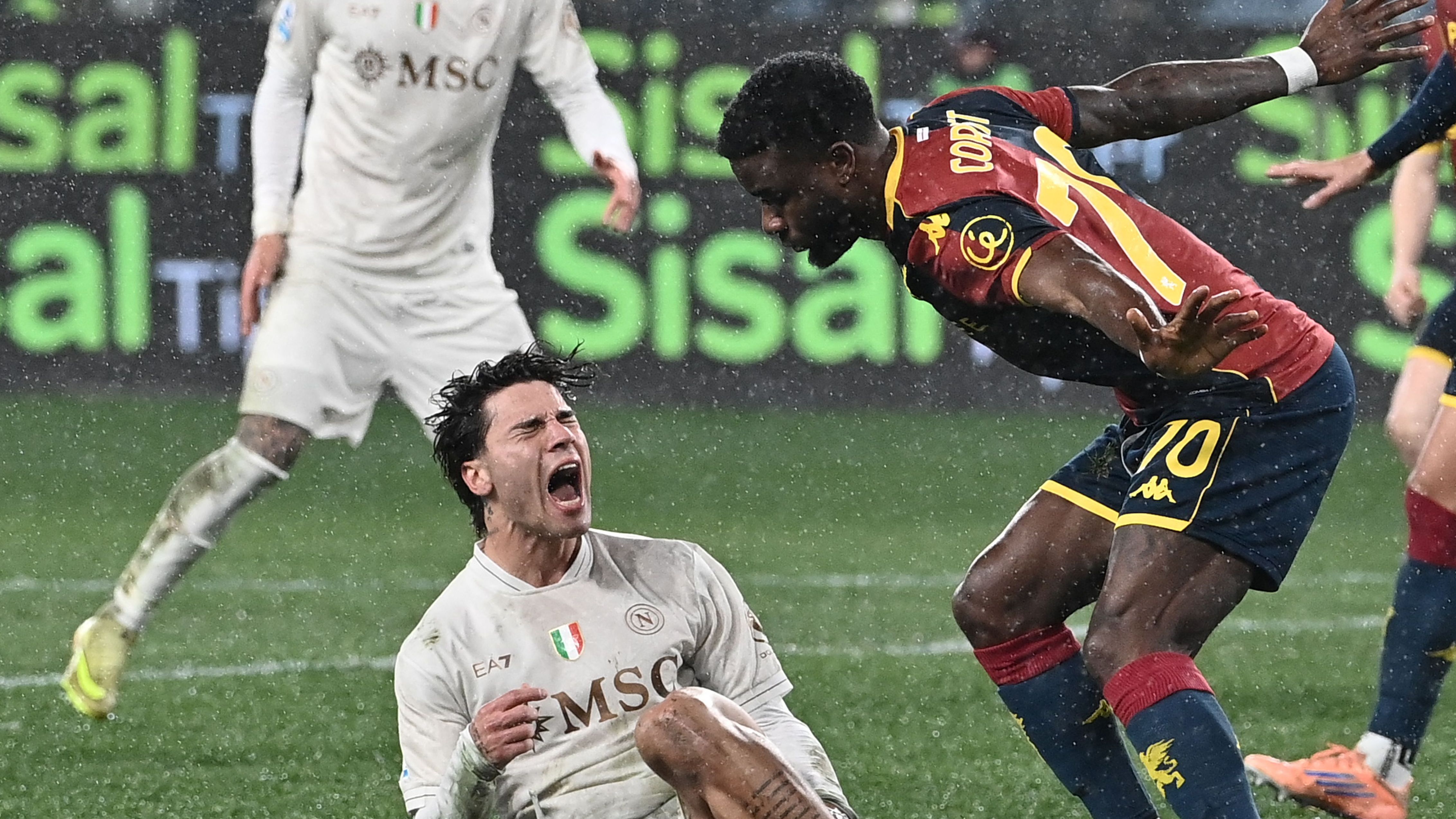 Napoli vs Genoa Serie A 3-2 penal decisivo