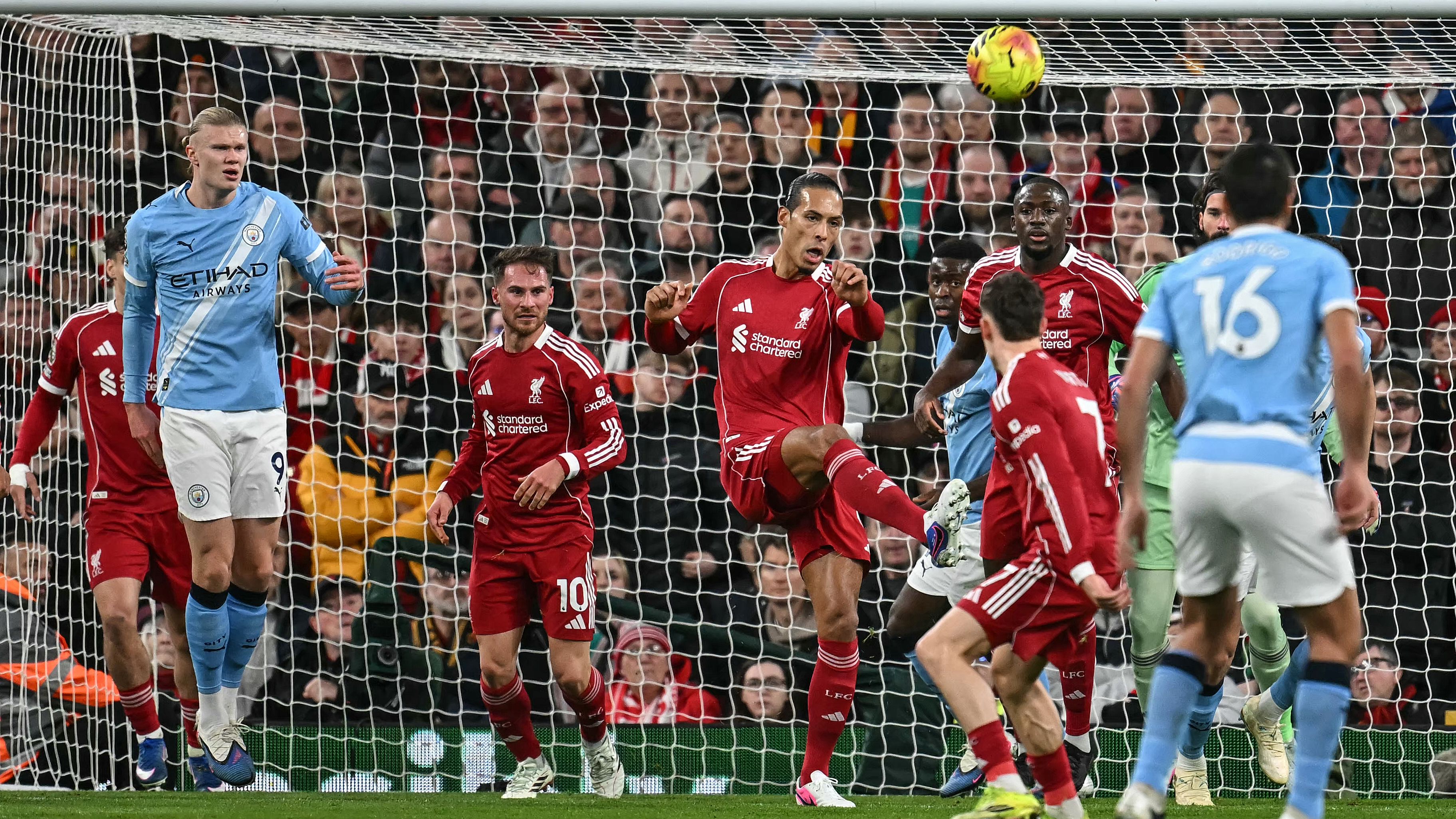 FBL-ENG-PR-LIVERPOOL-MAN CITY