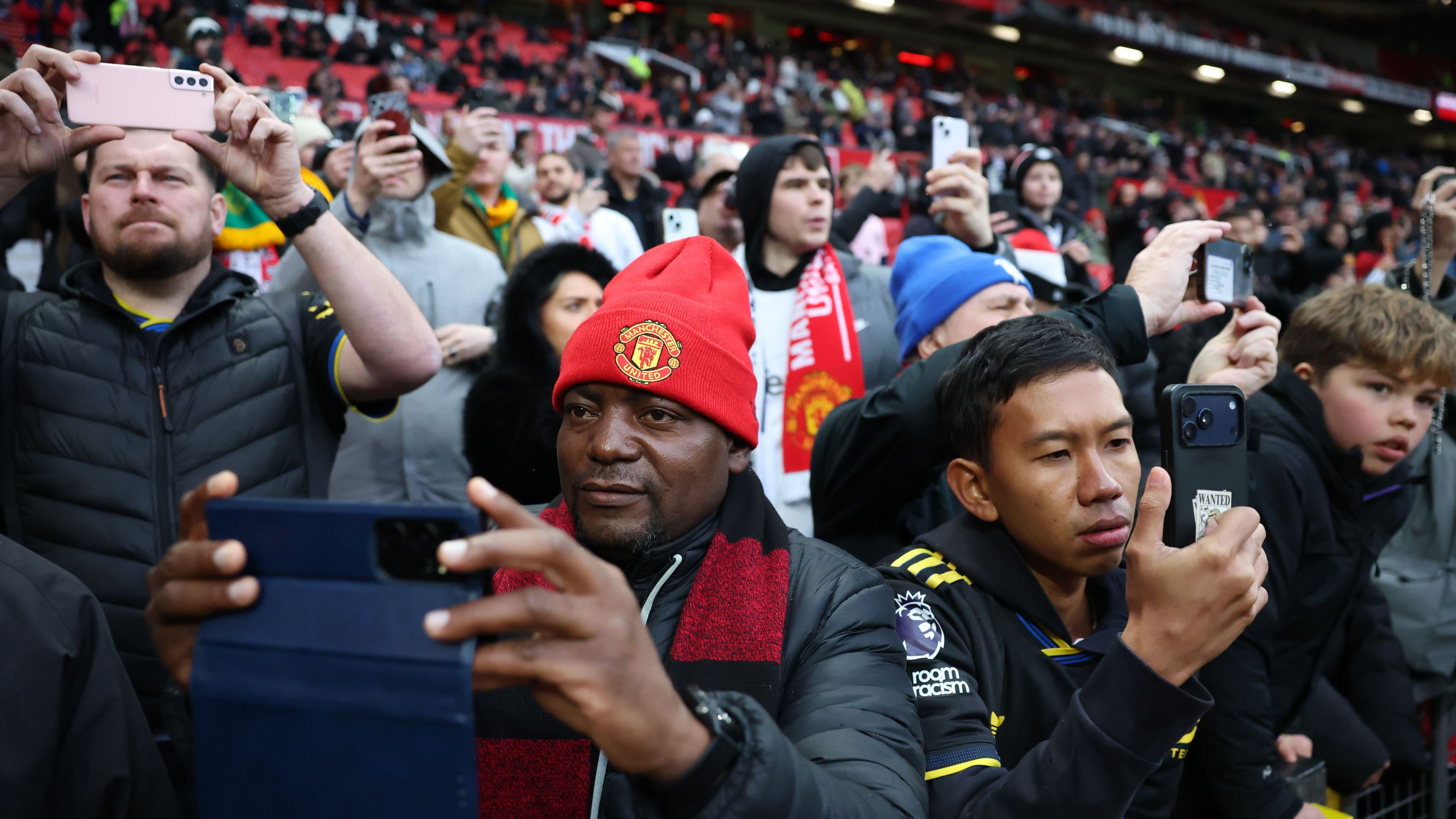 Manchester United v Tottenham Hotspur - Premier League