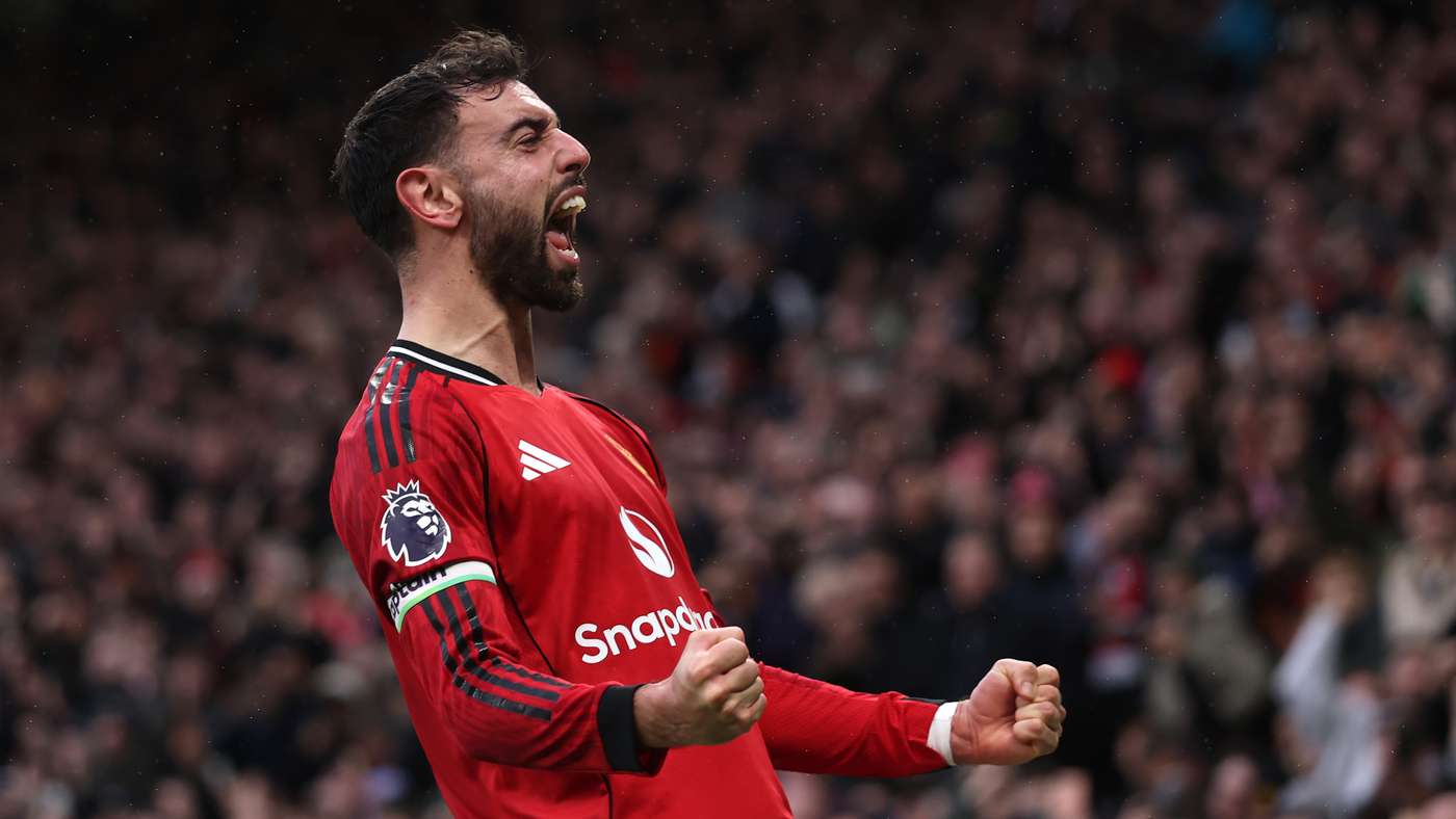 Manchester United v Tottenham Hotspur - Premier League