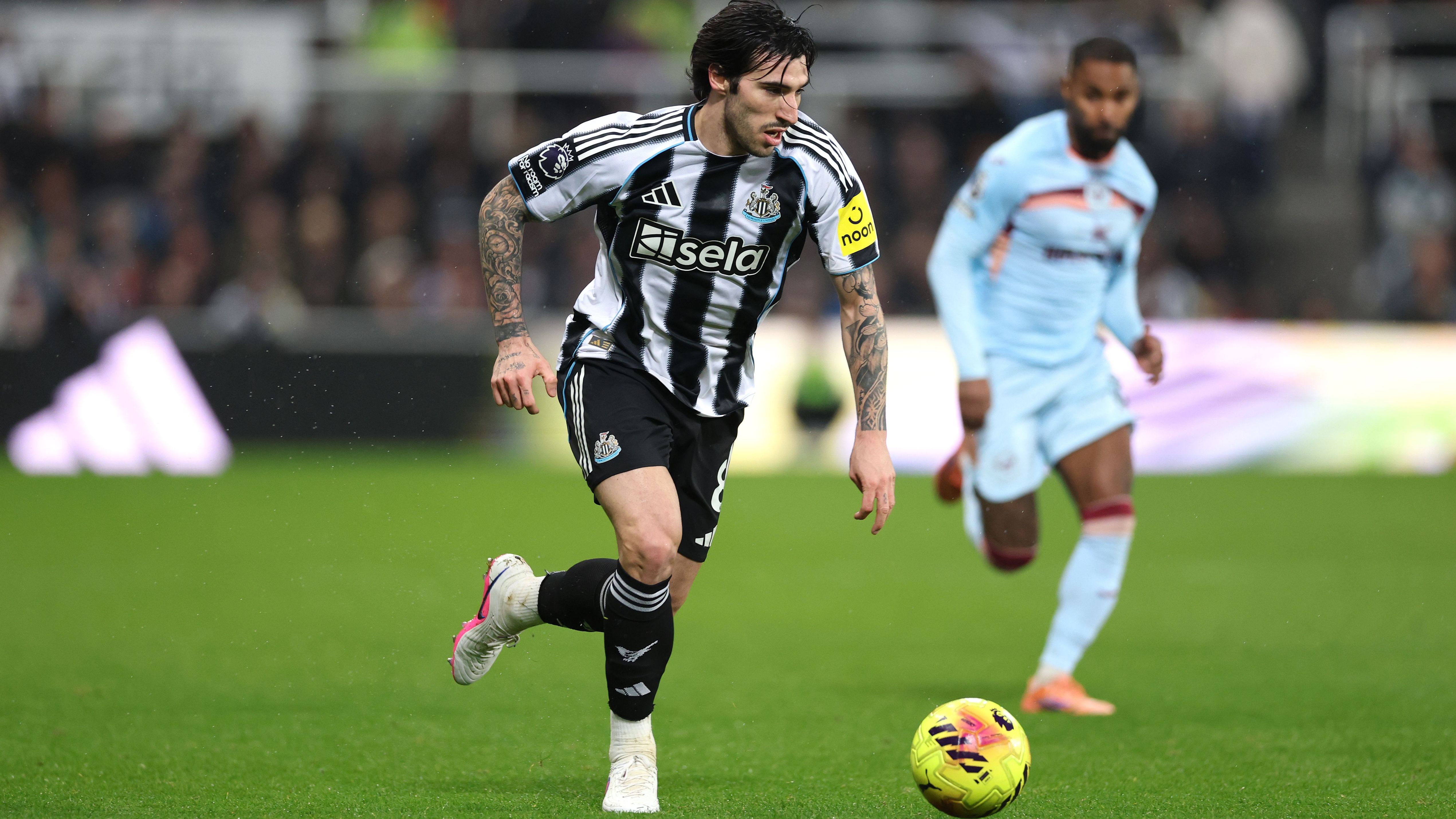 Newcastle United v Brentford - Premier League