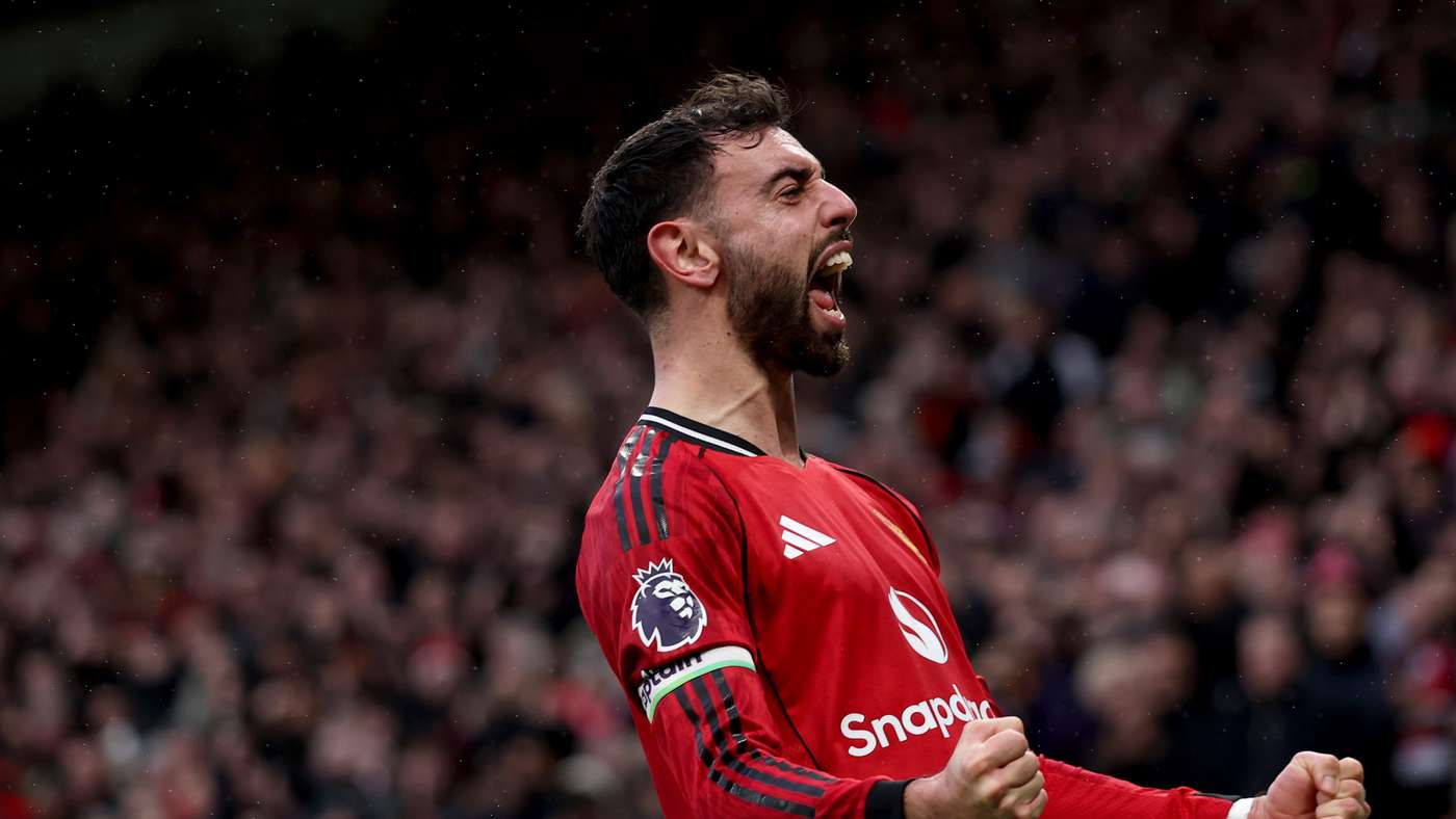 Manchester United v Tottenham Hotspur - Premier League