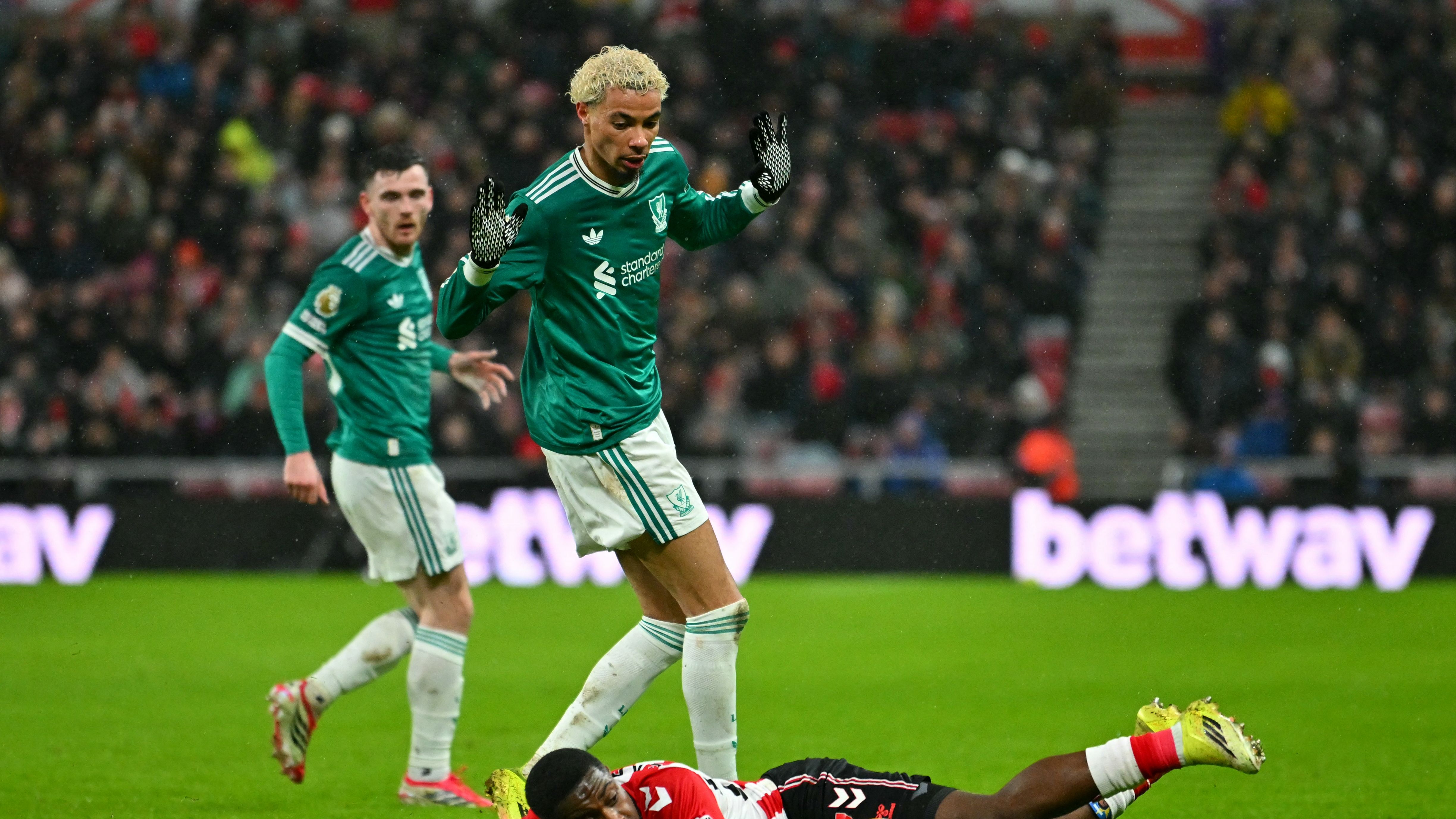 FBL-ENG-PR-SUNDERLAND-LIVERPOOL