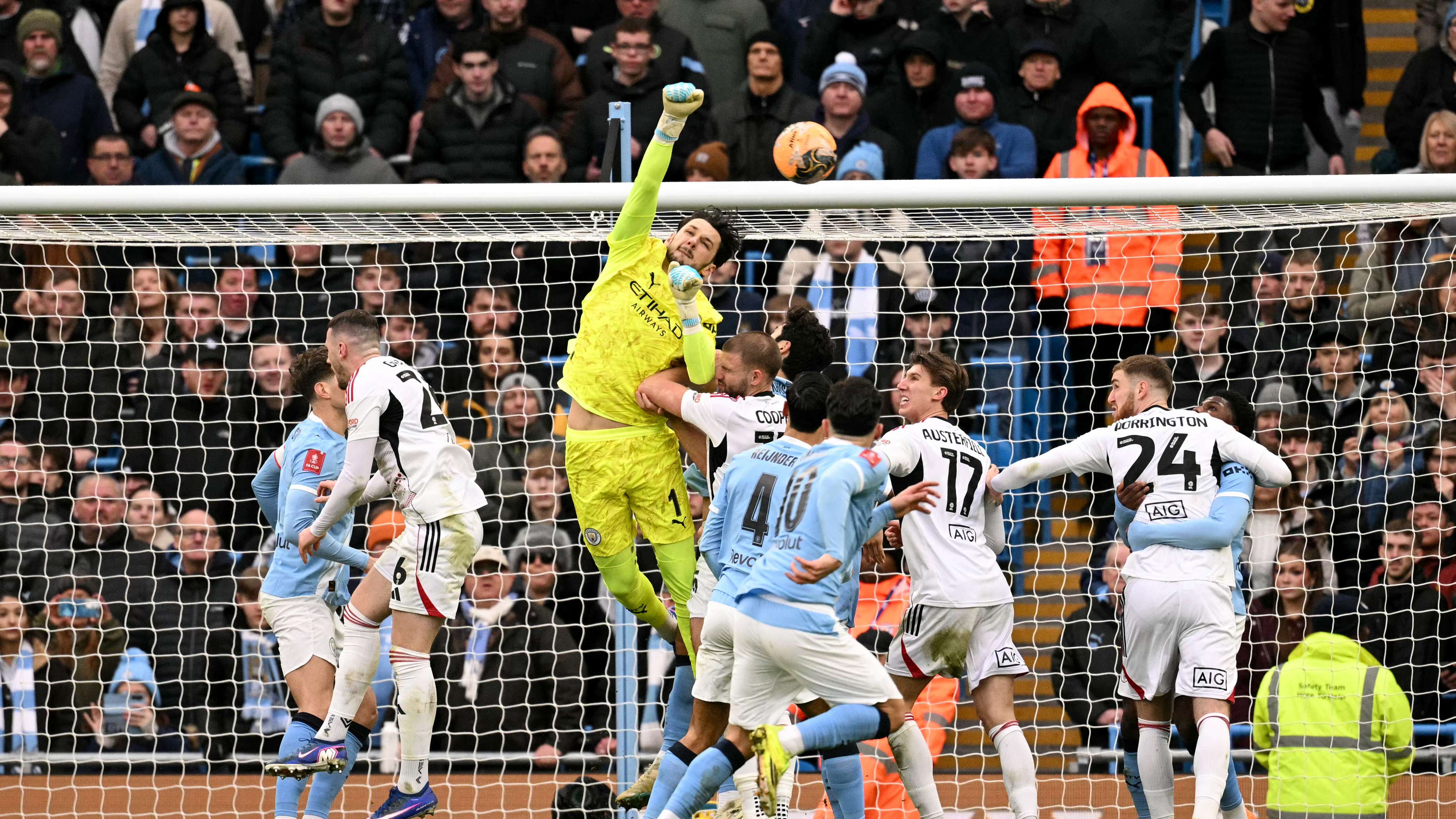 FBL-ENG-FACUP-MAN CITY-SALFORD