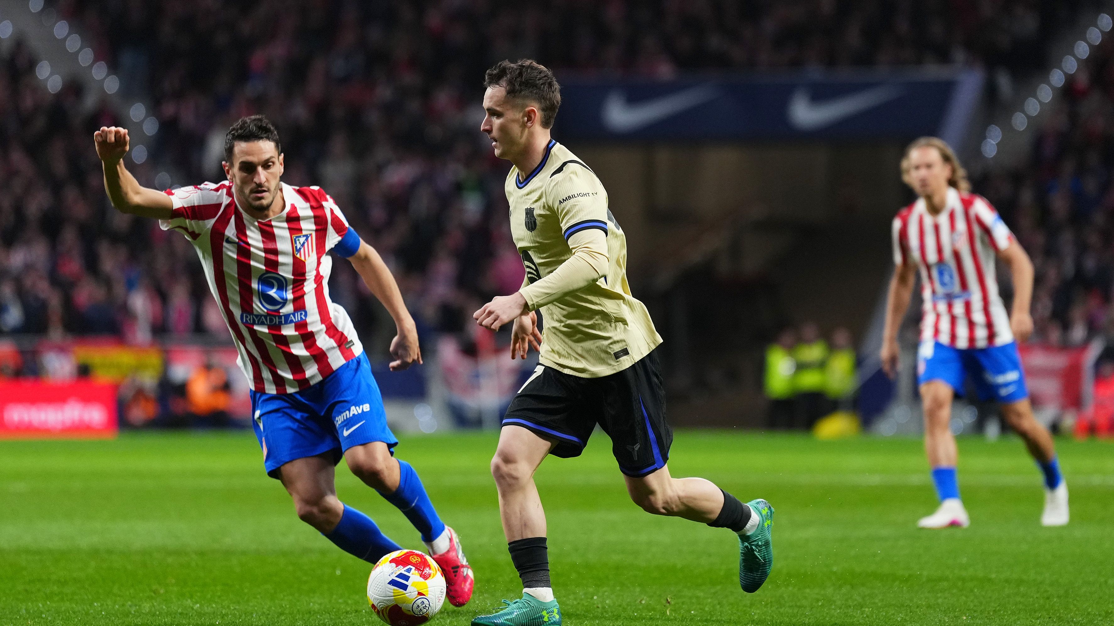Atletico de Madrid v FC Barcelona - Copa Del Rey