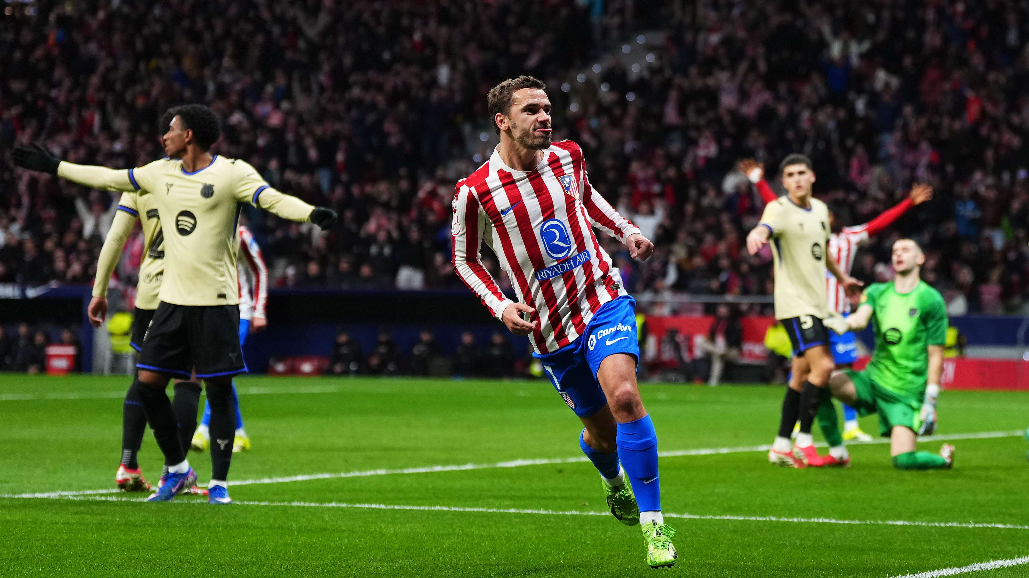 Atletico de Madrid v FC Barcelona - Copa Del Rey
