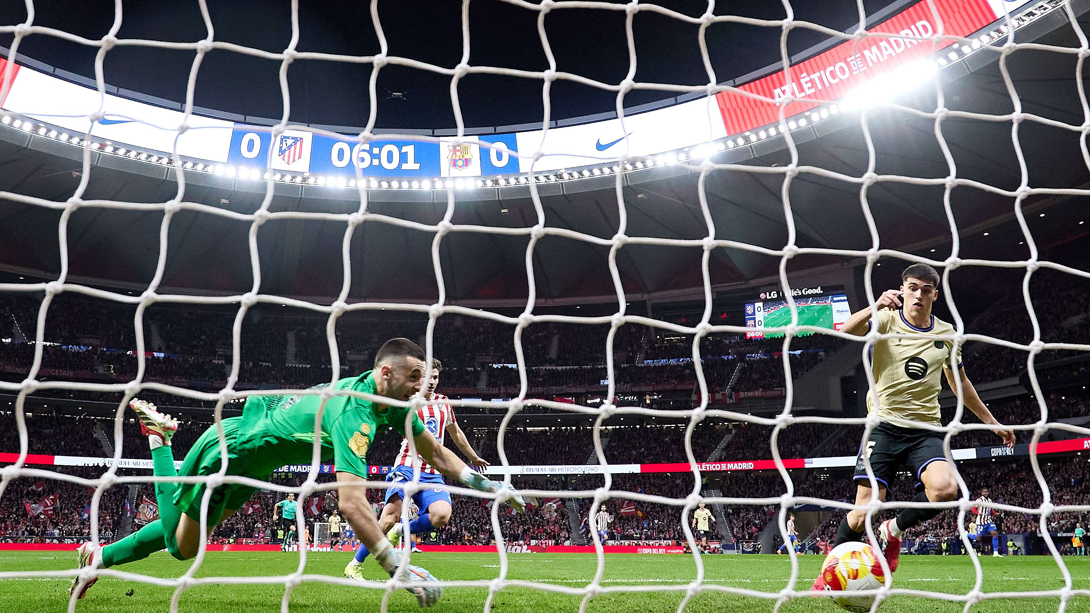 Atletico de Madrid v FC Barcelona - Copa Del Rey