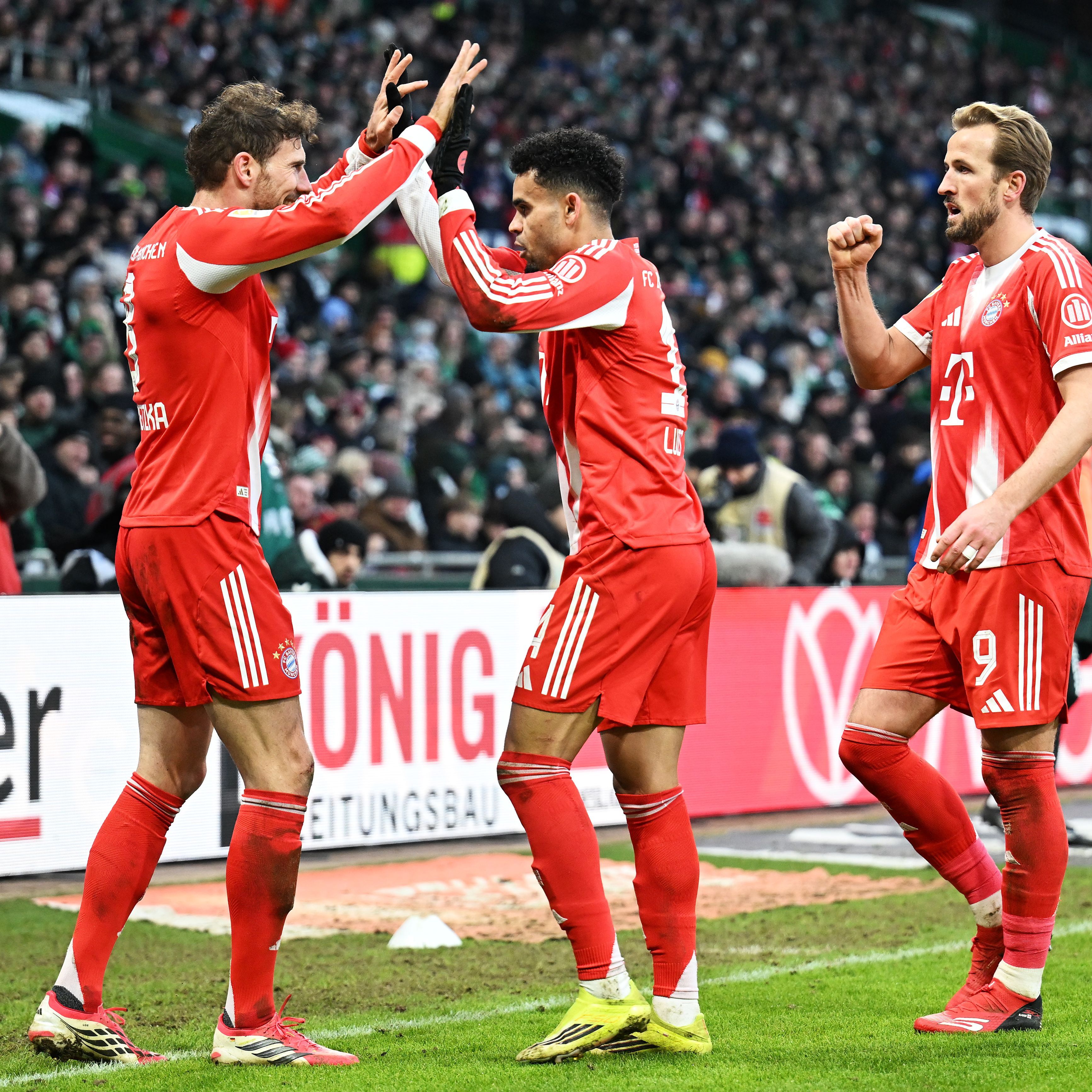 SV Werder Bremen v FC Bayern München - Bundesliga