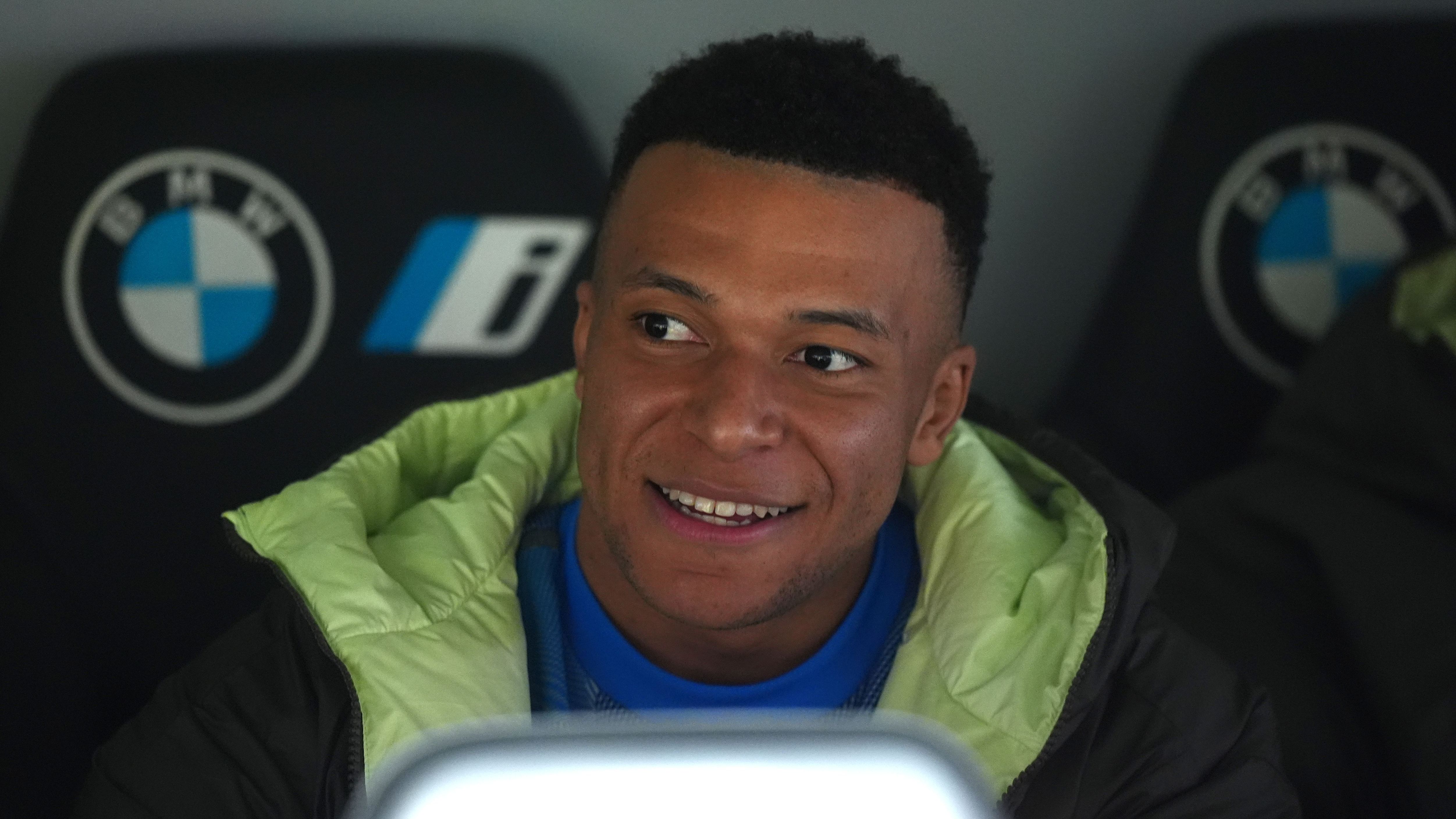 لا يزال متألما.. هل يشارك مبابي أمام بنفيكا؟