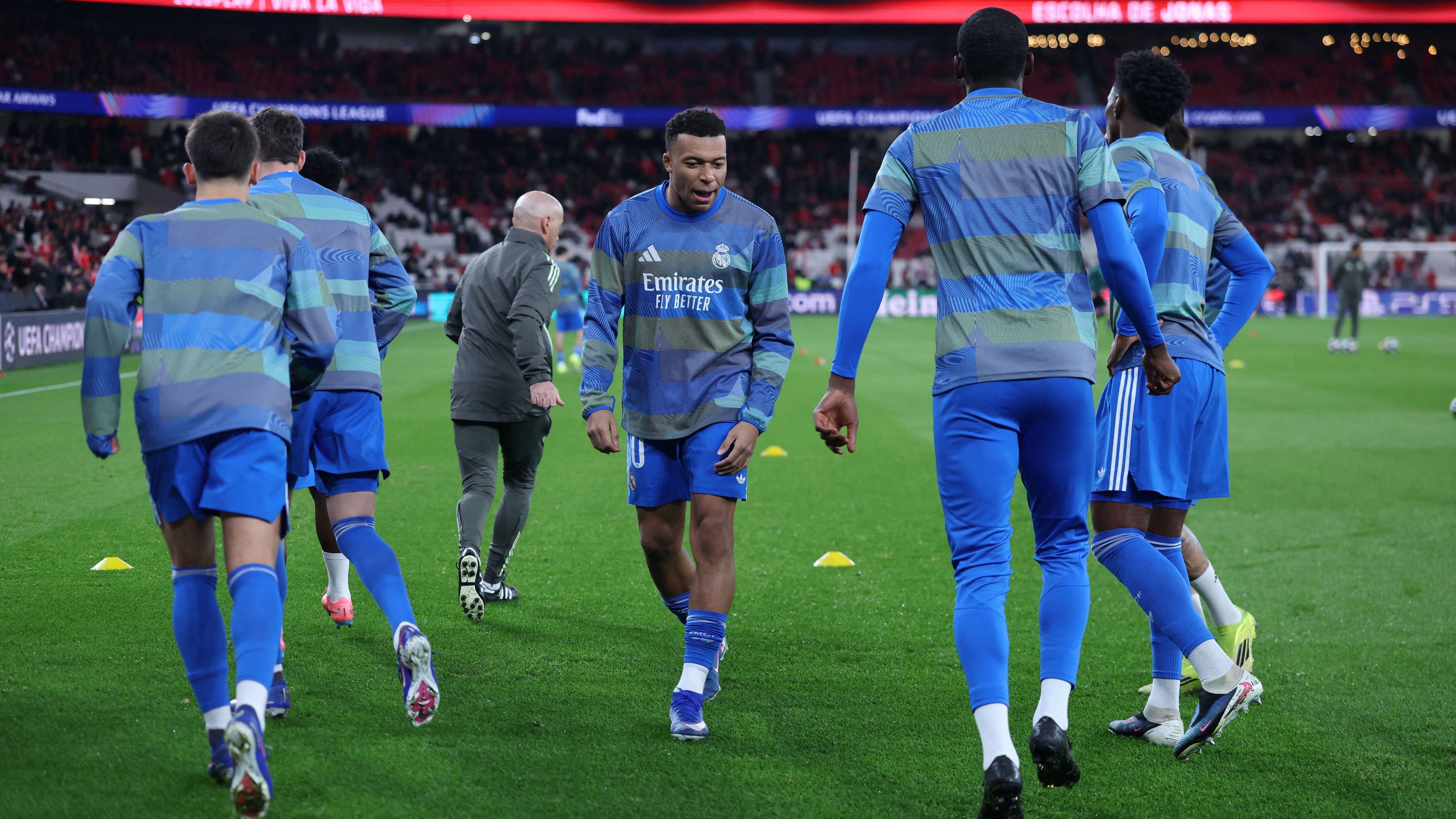 Theo Walcott on Real Madrid finishing eighth in the Premier League