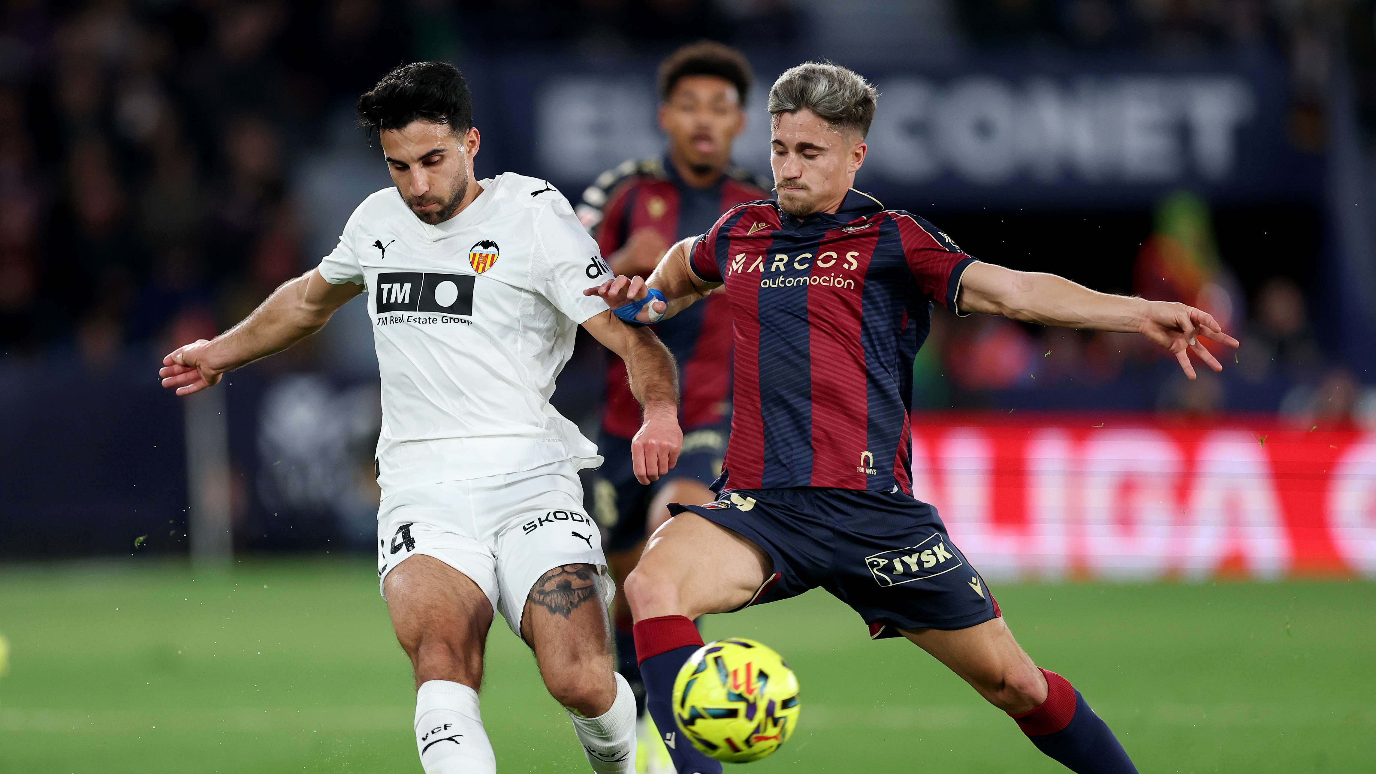 Levante UD v Valencia CF - LaLiga EA Sports
