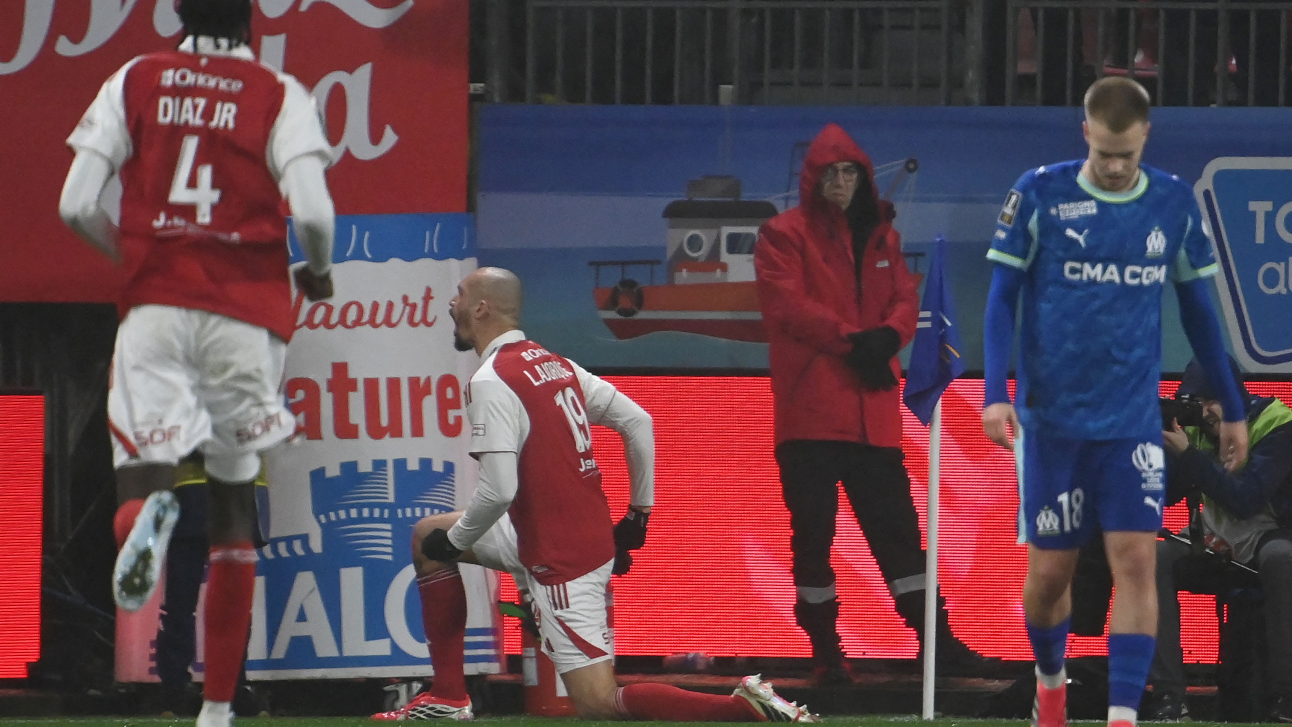 Marsiglia contro Brest: difesa sotto pressione e Naïf Akord in attenta valutazione