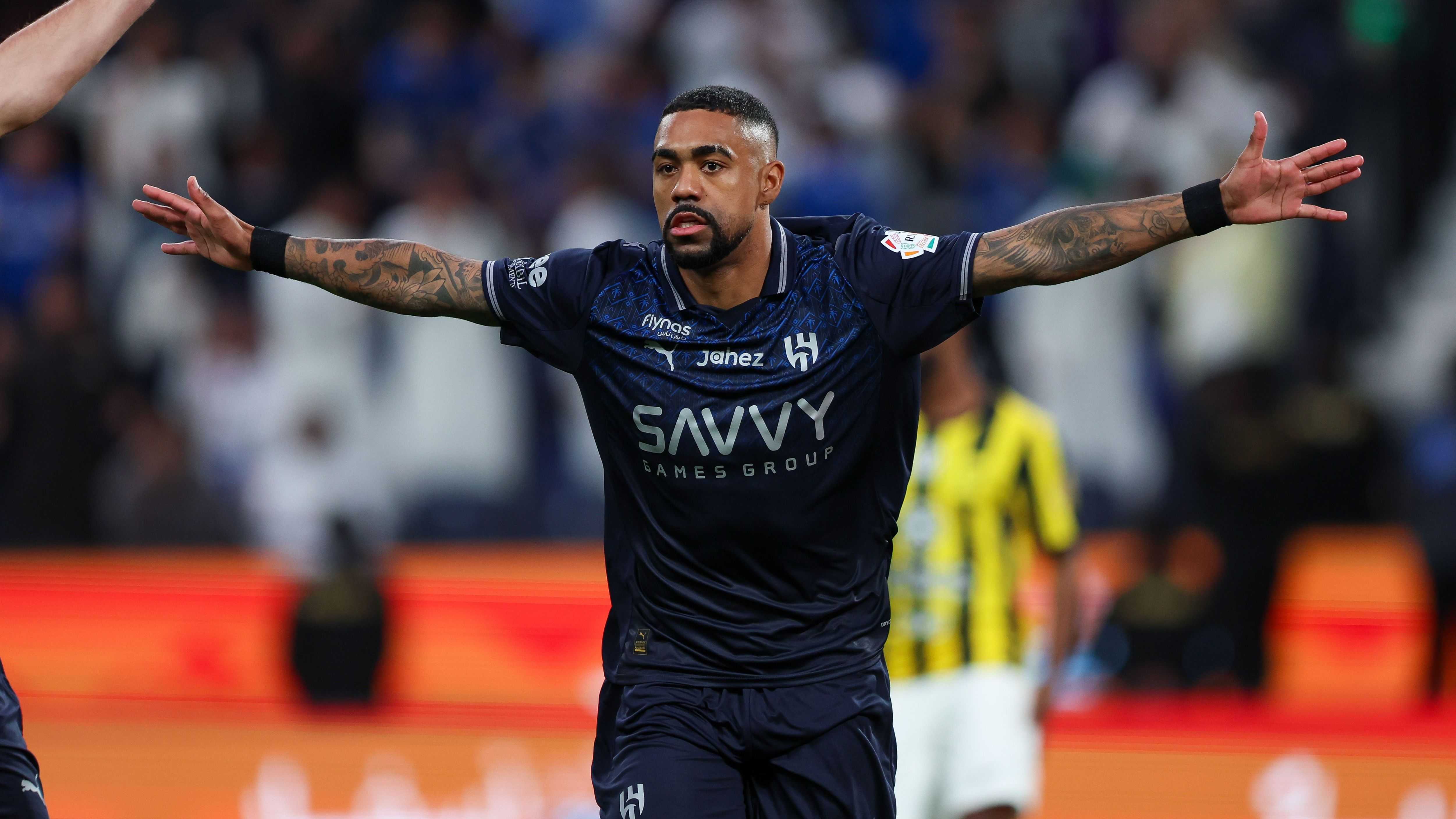 Malcom celebra un gol contra Al Ittihad en la Saudi Pro League