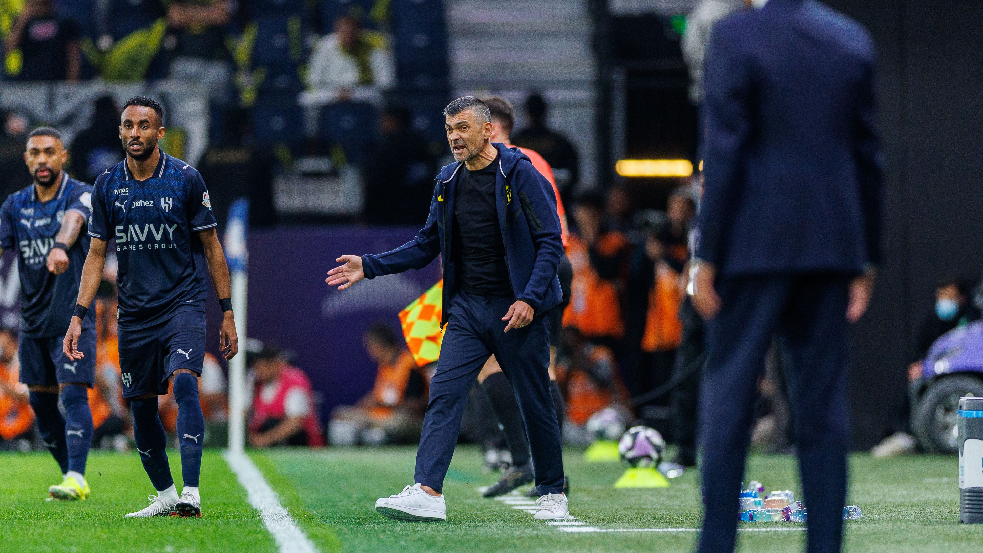 كونسيساو يحول ظهير الاتحاد إلى قوة هجومية.. الشنقيطي يسجل رقمًا تاريخيًا في الدوري السعودي