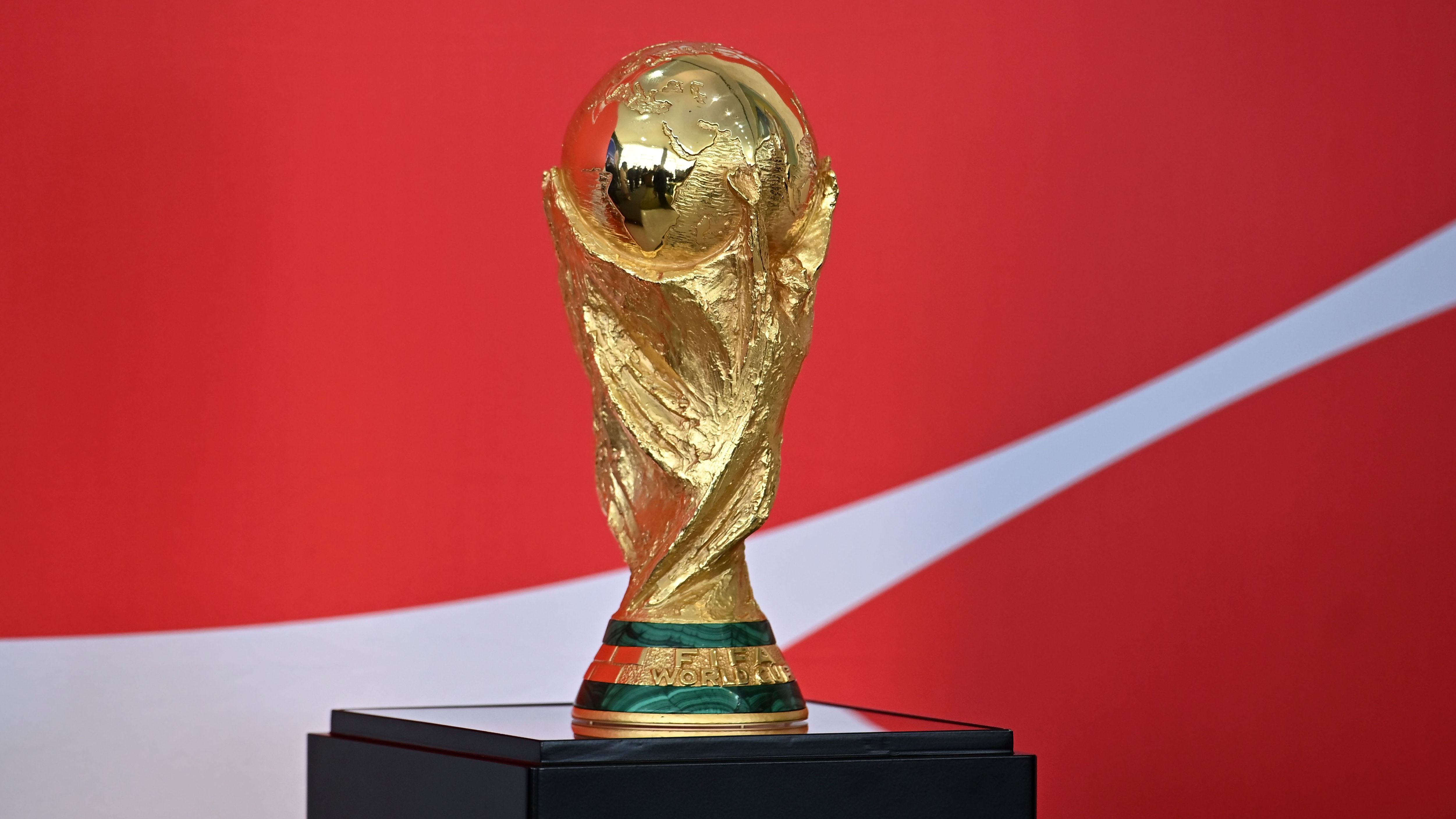 الفيفا يعلق على وضع إيران في كأس العالم 2026 ويؤكد: الوضع قيد المراقبة