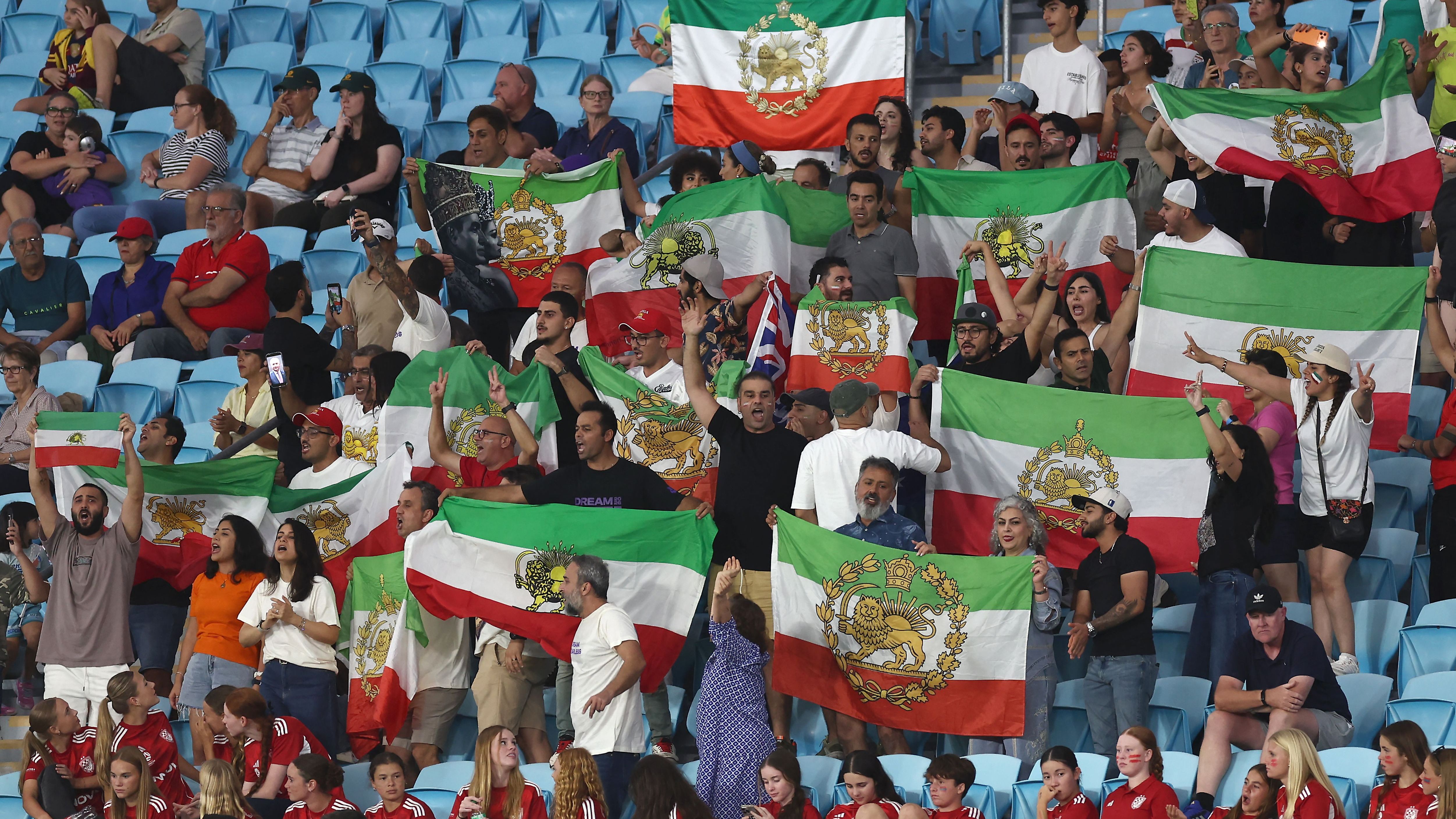 المكسيك تعلن استعدادها لاستضافة مباريات إيران في كأس العالم 2026 وسط مخاوف أمنية