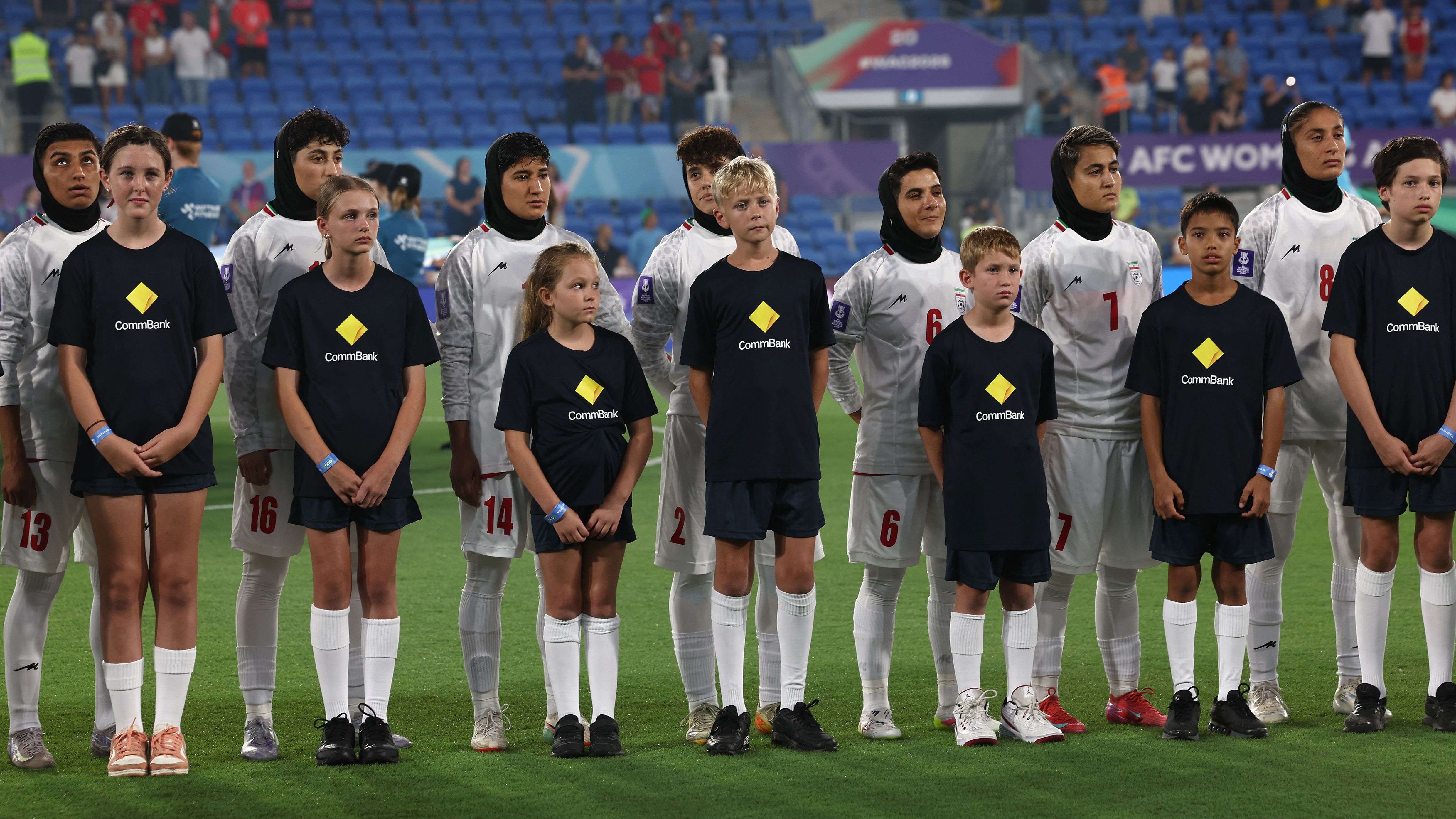 FBL-AFC-WOMEN-IRN-KOR