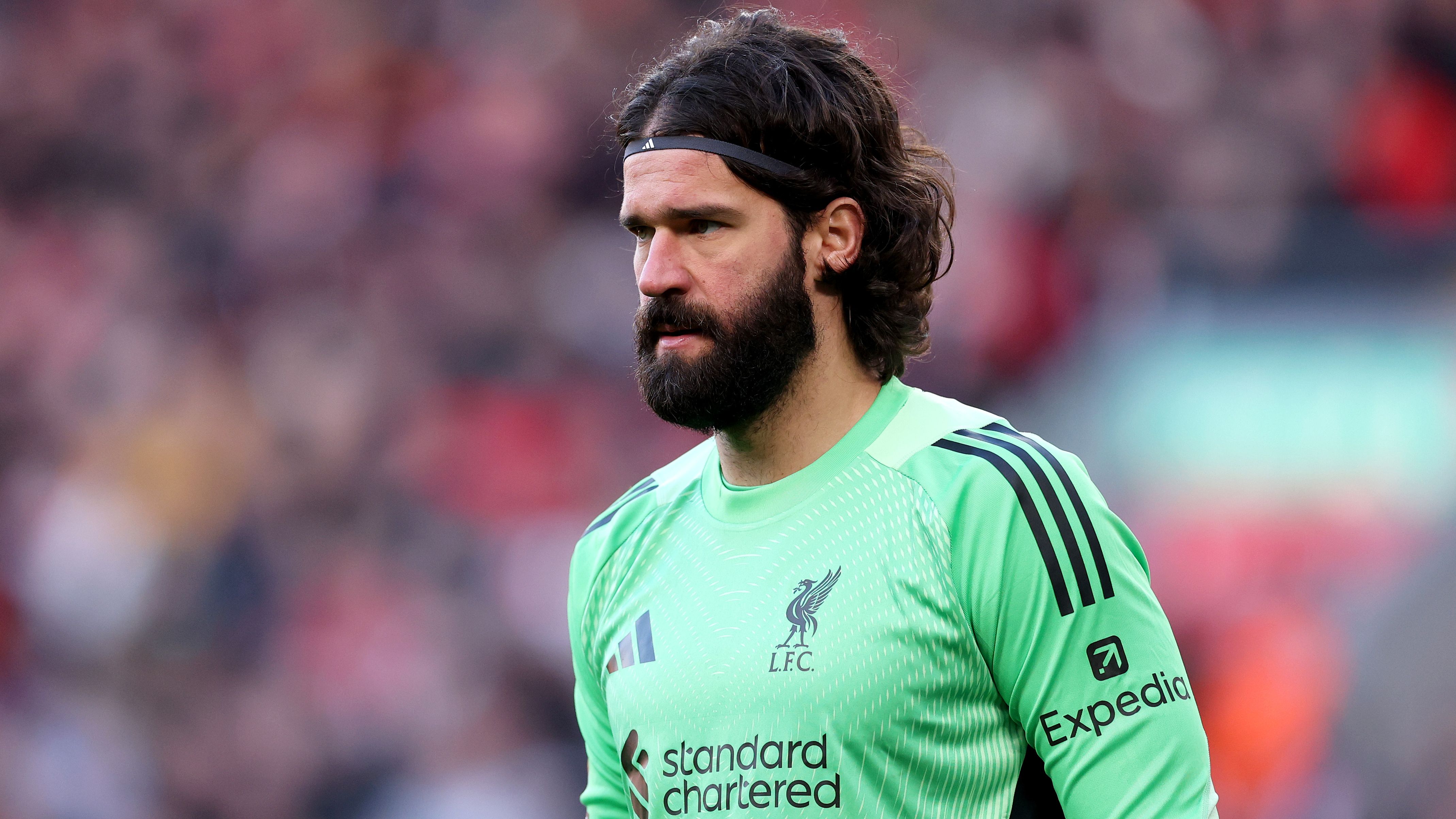ليفربول يمدد عقد أليسون بيكر حتى 2027 لقطع الطريق أمام يوفنتوس وإنتر ميلان