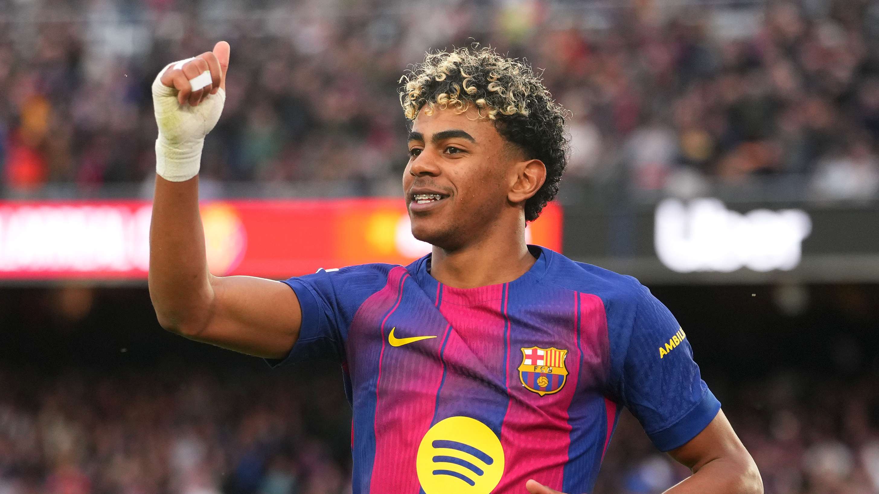 FC Barcelona v Villarreal CF - LaLiga EA Sports