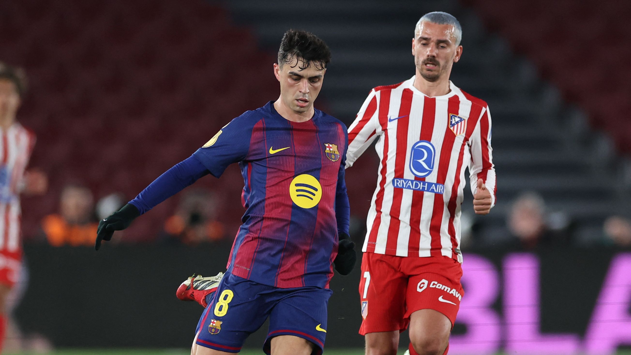 بيدري يثني على جماهير برشلونة بعد فوزهم على أتلتيكو مدريد في كأس الملك
