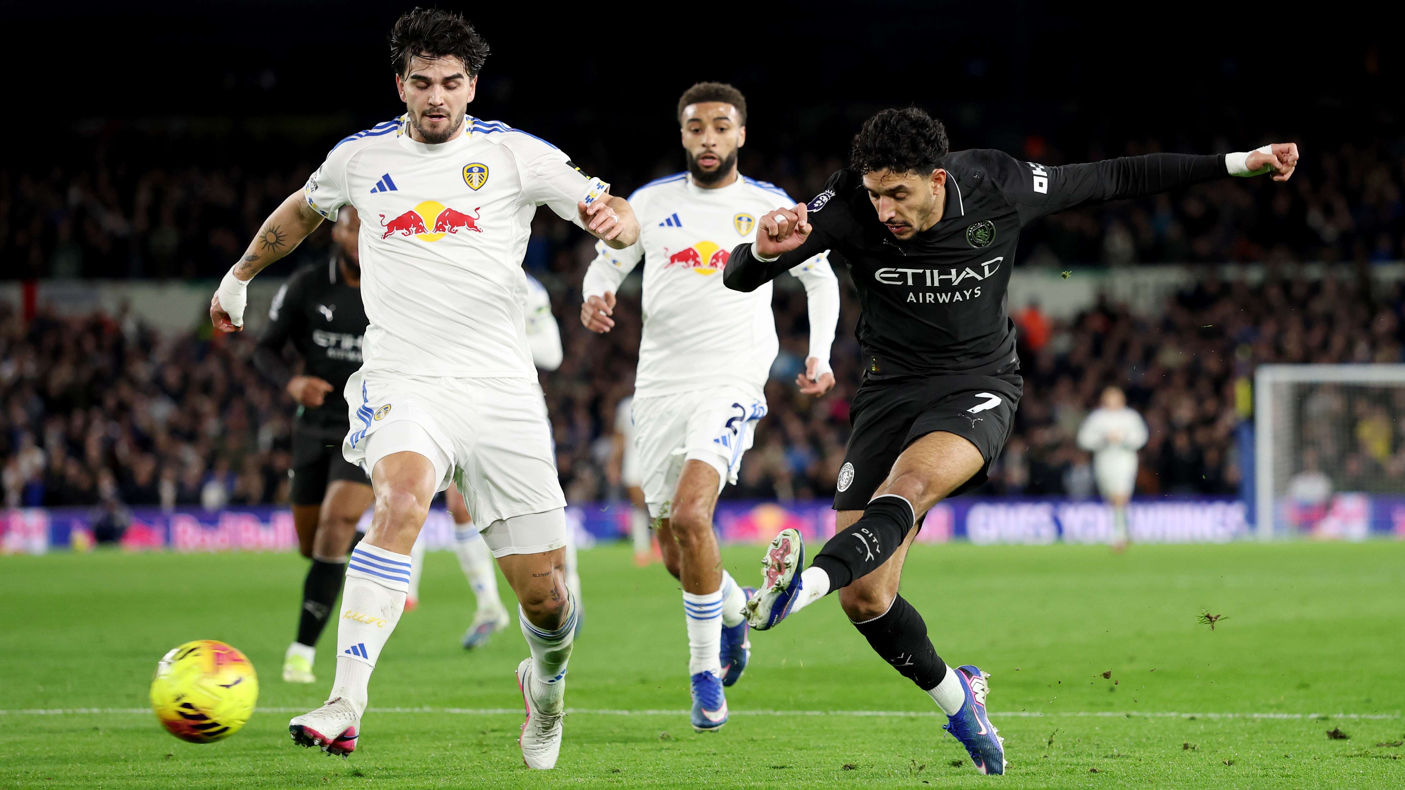 Leeds United v Manchester City - Premier League