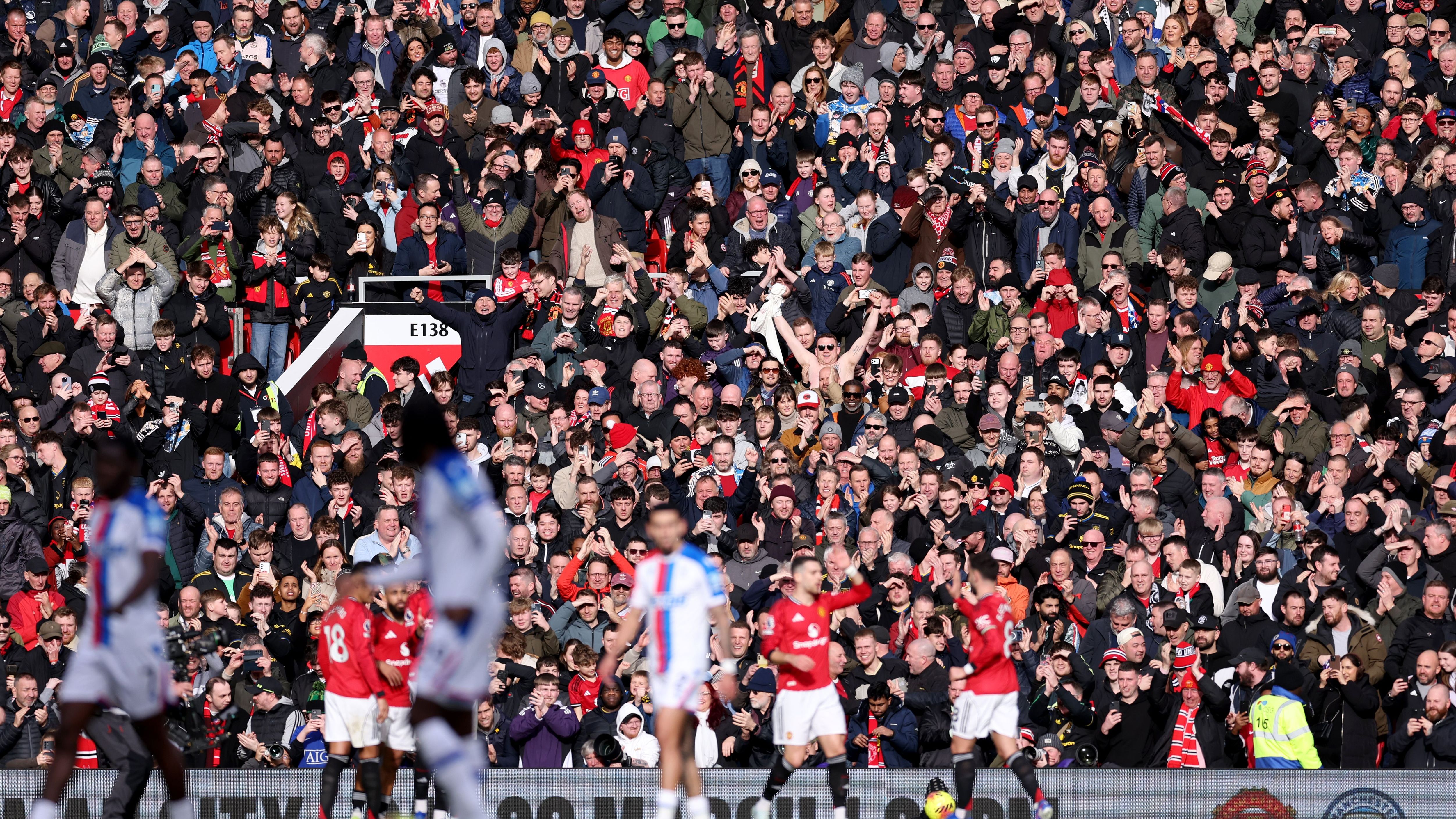 Manchester United v Crystal Palace - Premier League