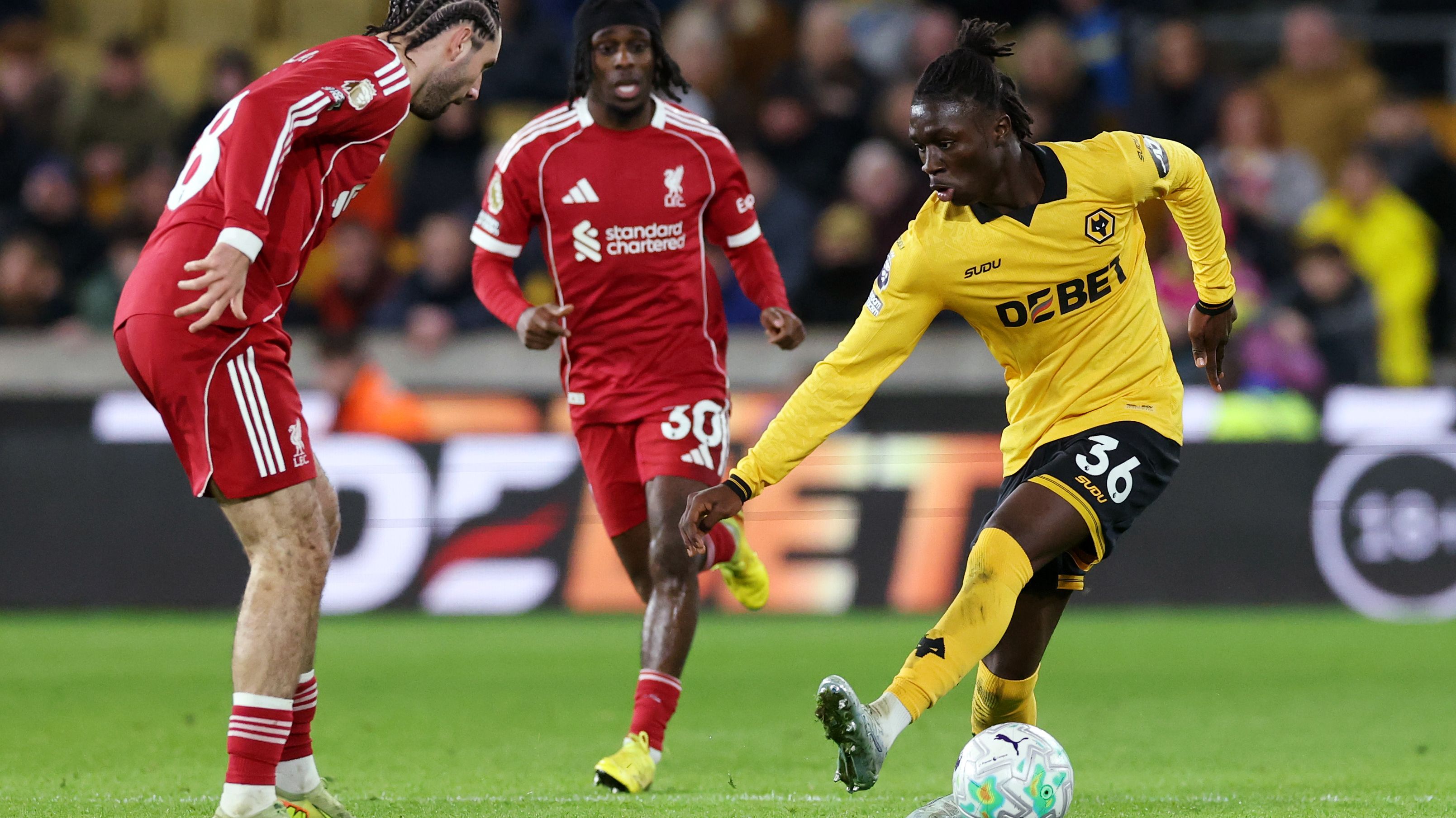 زلزال في البريميرليج.. ولفرهامبتون المتذيل يصعق ليفربول بفوز درامي 2-1