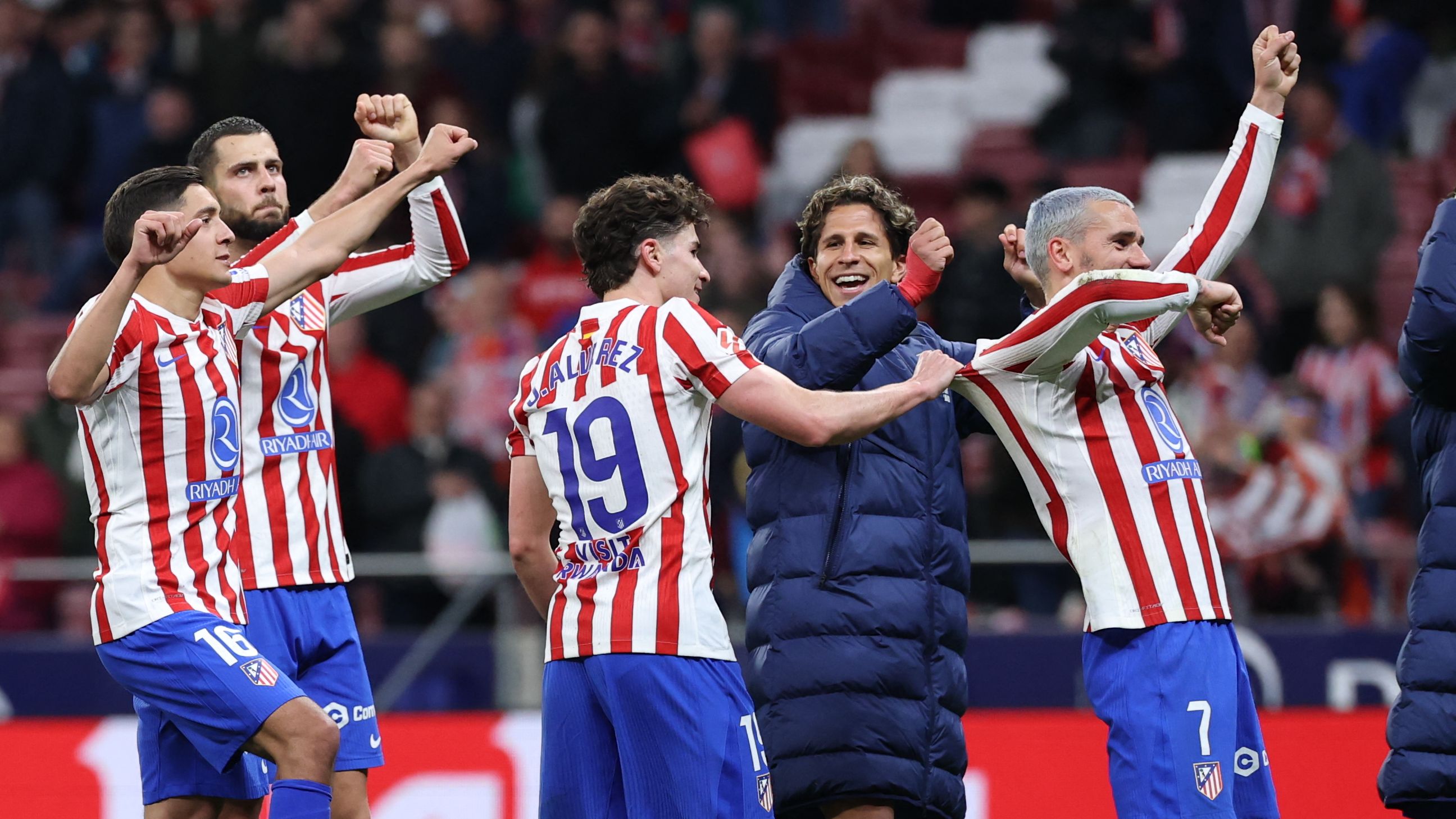 أتلتيكو مدريد يستهدف التعاقد مع الجزائري إبراهيم مازا في صفقة صيفية بقيمة 35 مليون يورو