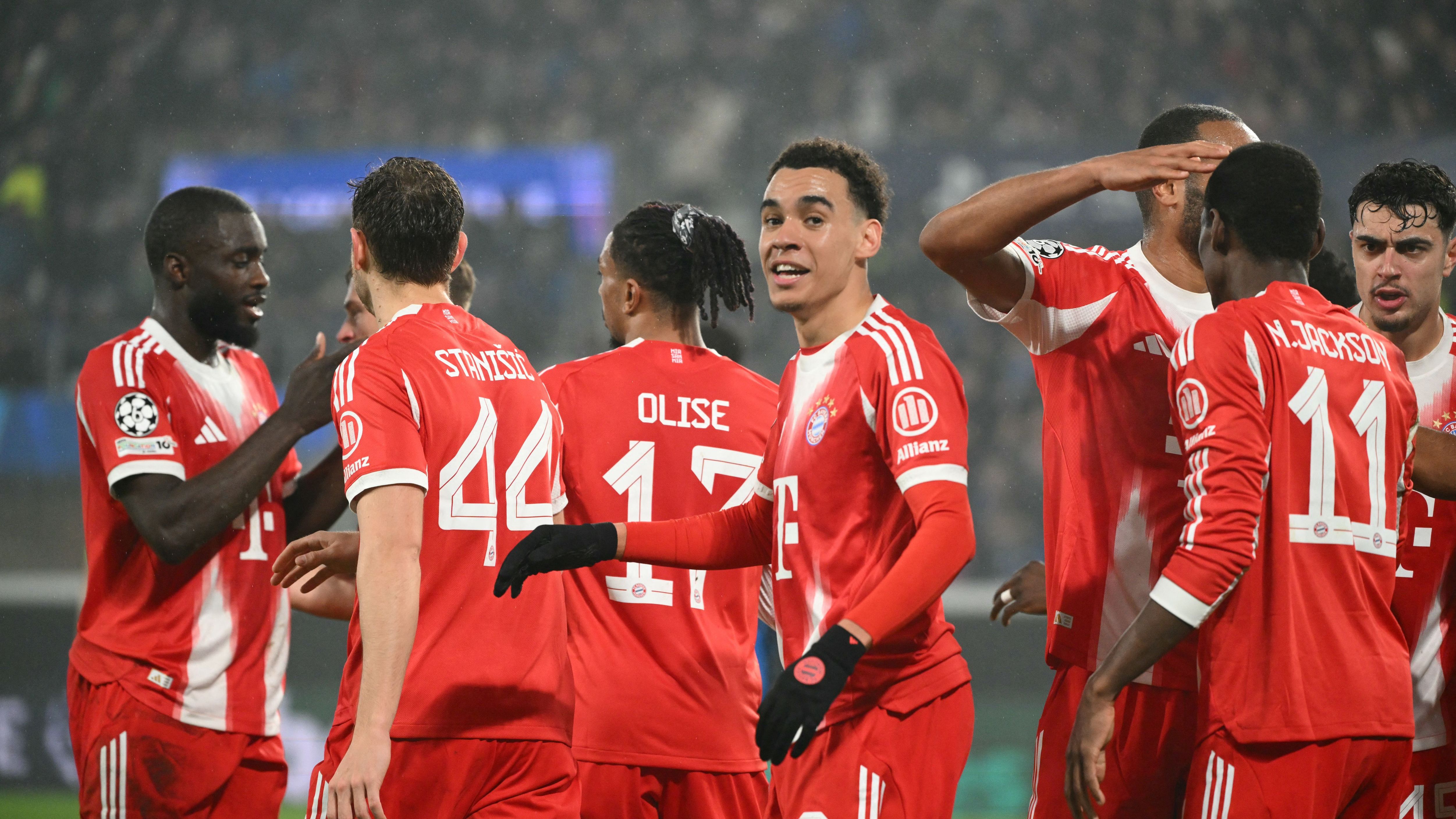 بايرن ميونخ يفقد موسيالا أمام أتالانتا في دوري الأبطال بسبب إصابة الكاحل