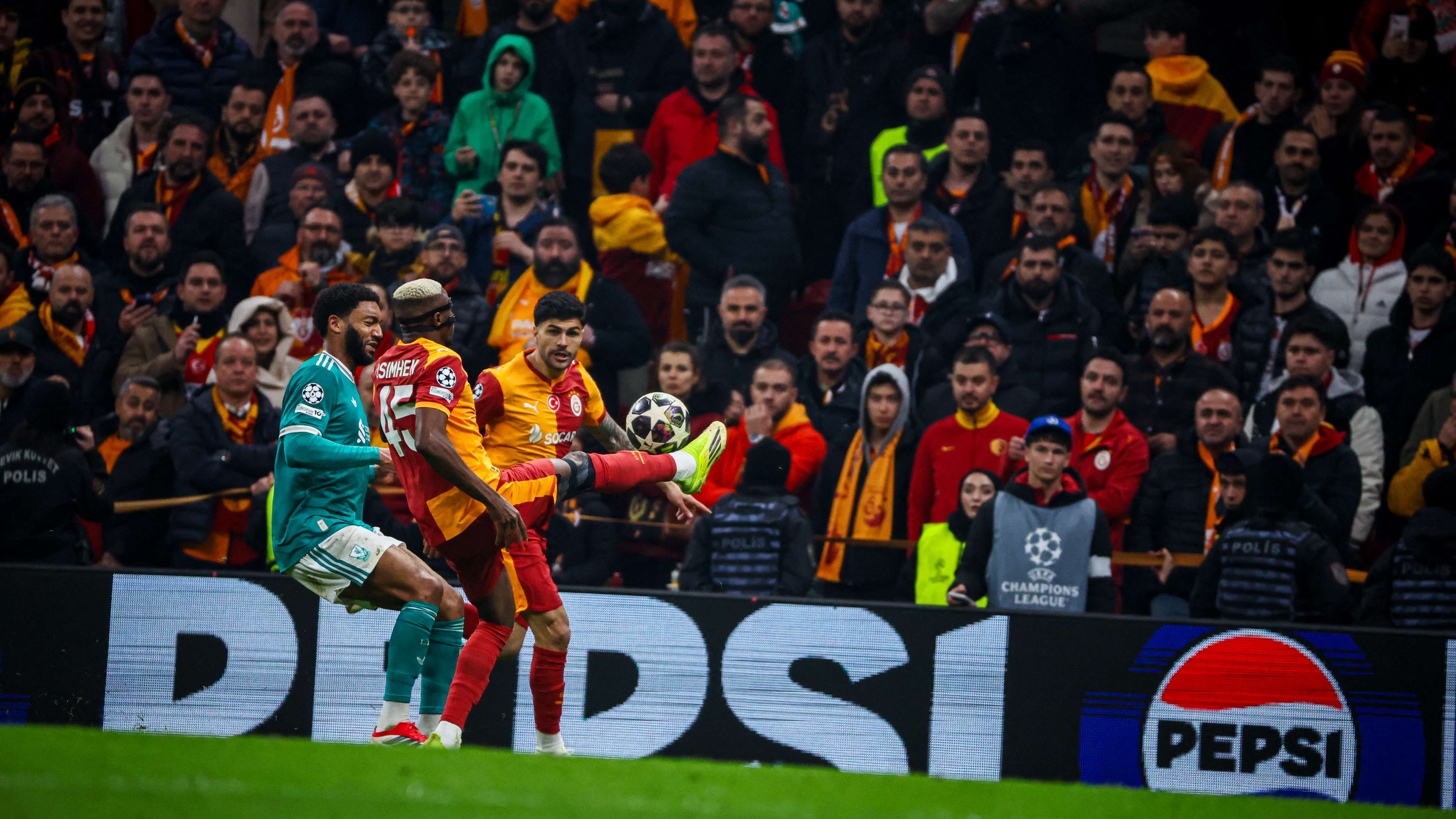 Galatasaray-vs-Liverpool-UEFA-Champions-League-2025-26-Round-of