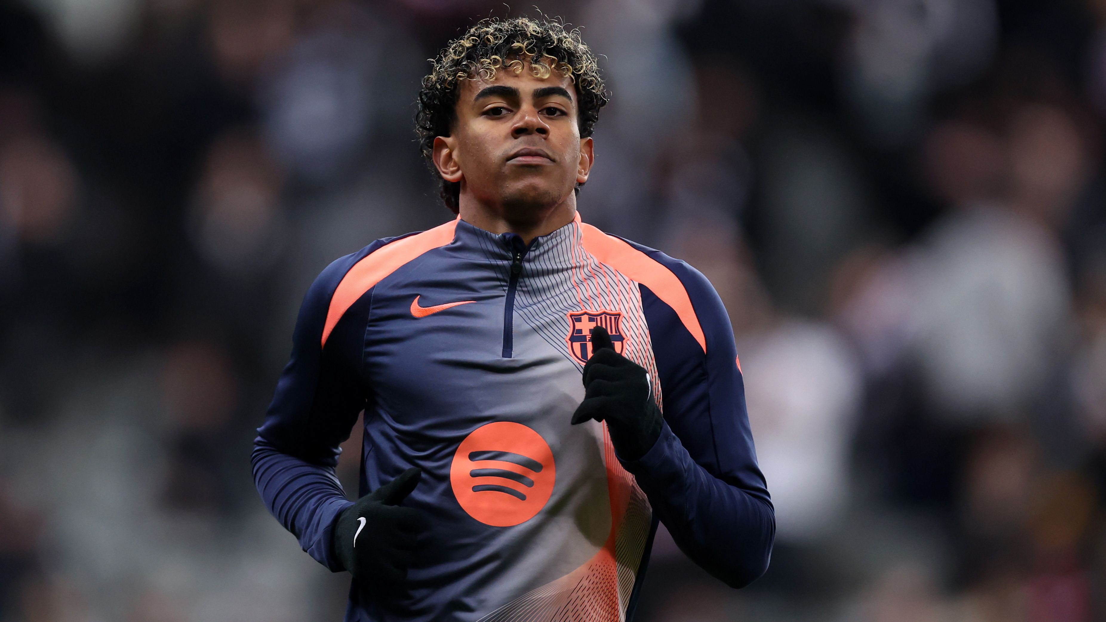 Newcastle United FC v FC Barcelona - UEFA Champions League 2025/26 Round of 16 First Leg