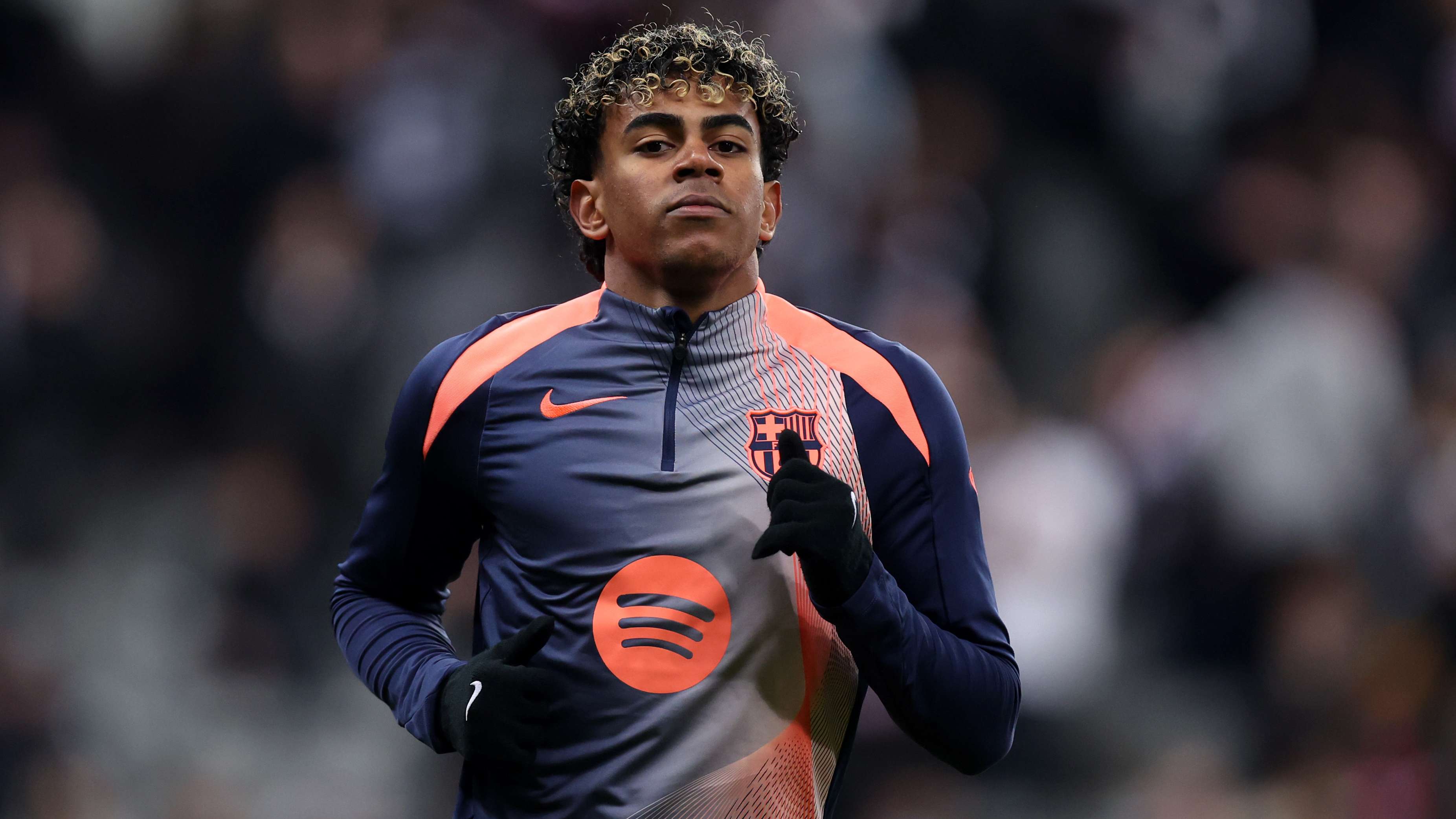 Newcastle United FC v FC Barcelona - UEFA Champions League 2025/26 Round of 16 First Leg