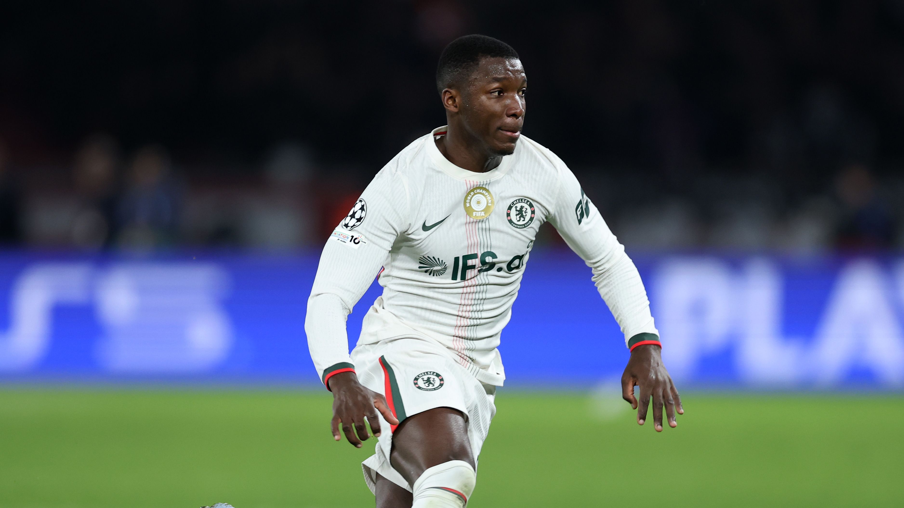 Paris Saint-Germain FC v Chelsea FC - UEFA Champions League 2025/26 Round of 16 First Leg