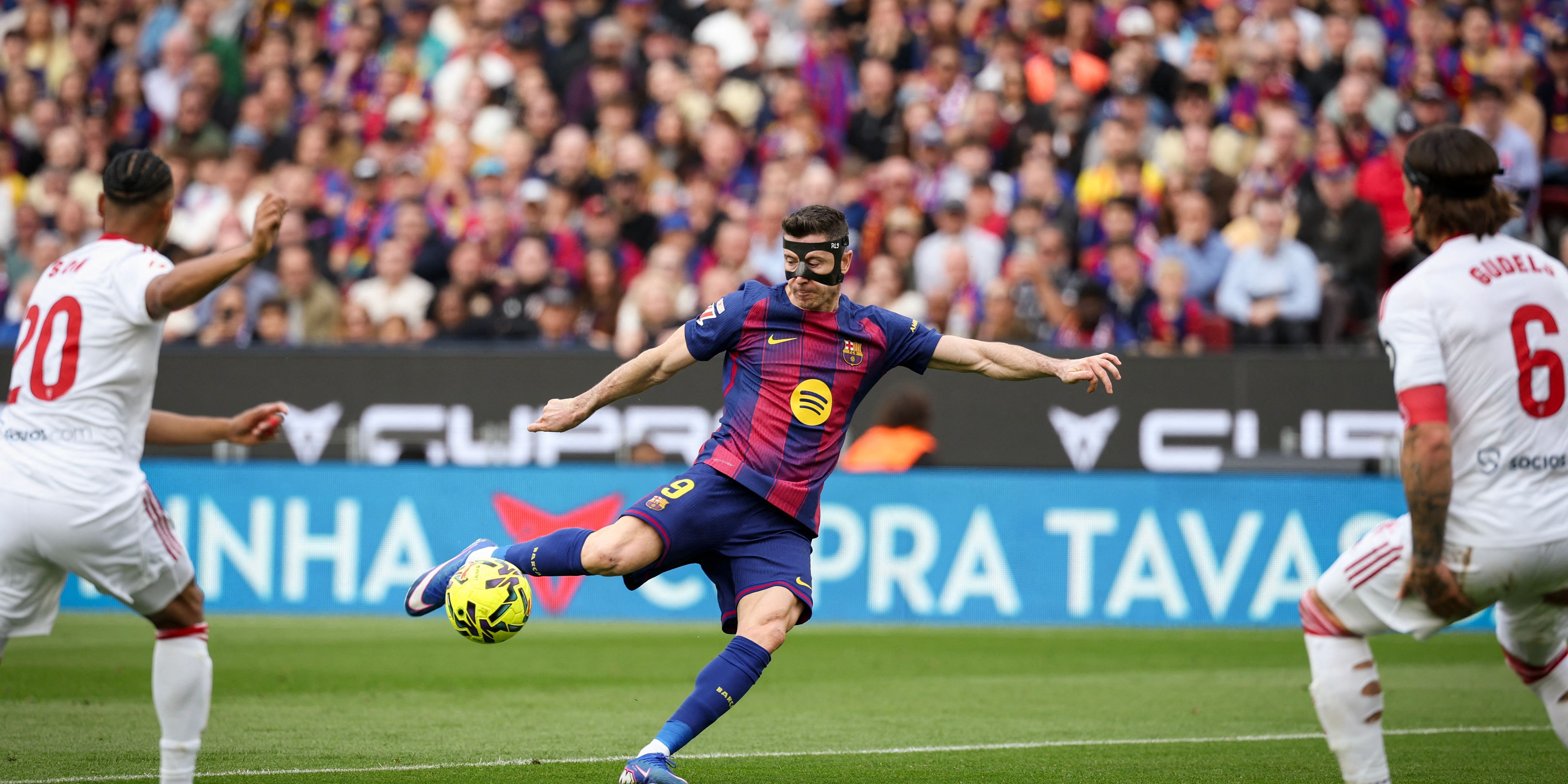 FBL-ESP-LIGA-BARCELONA-SEVILLA