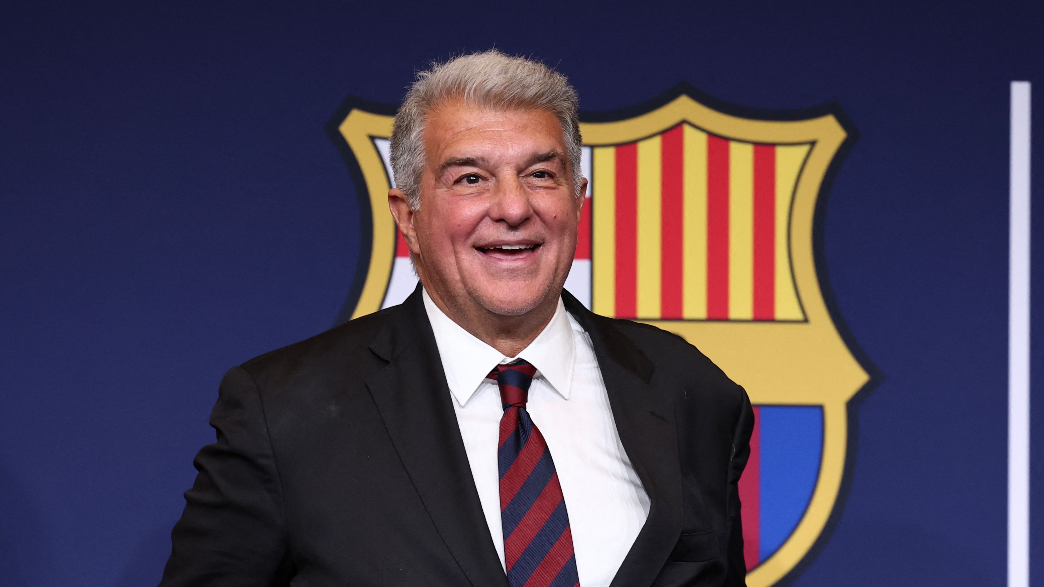 لابورتا يسخر من ريال مدريد.. وصورة الانتصار تثير الجدل في الليجا