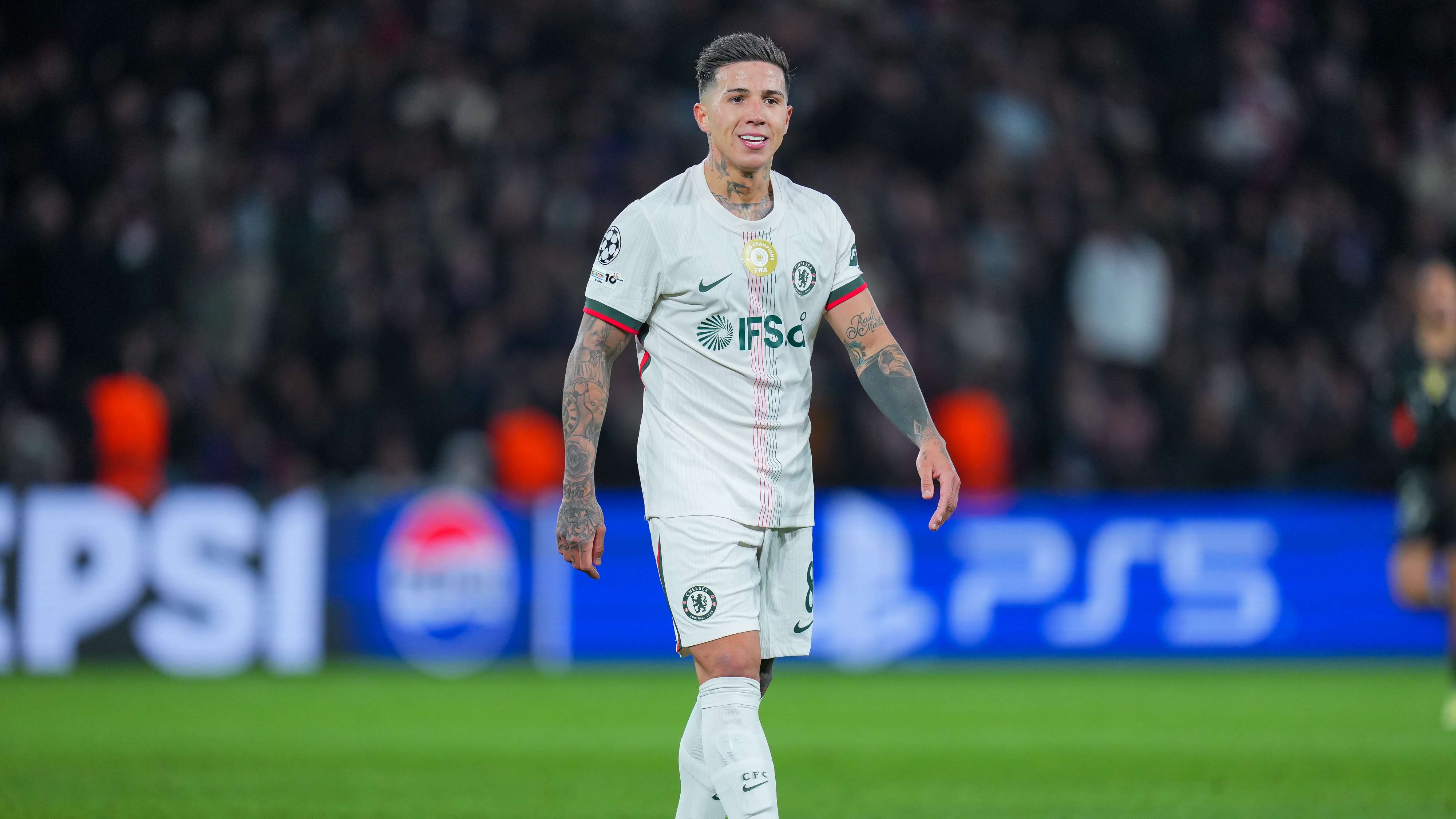 Paris Saint-Germain FC v Chelsea FC - UEFA Champions League 2025/26 Round of 16 First Leg