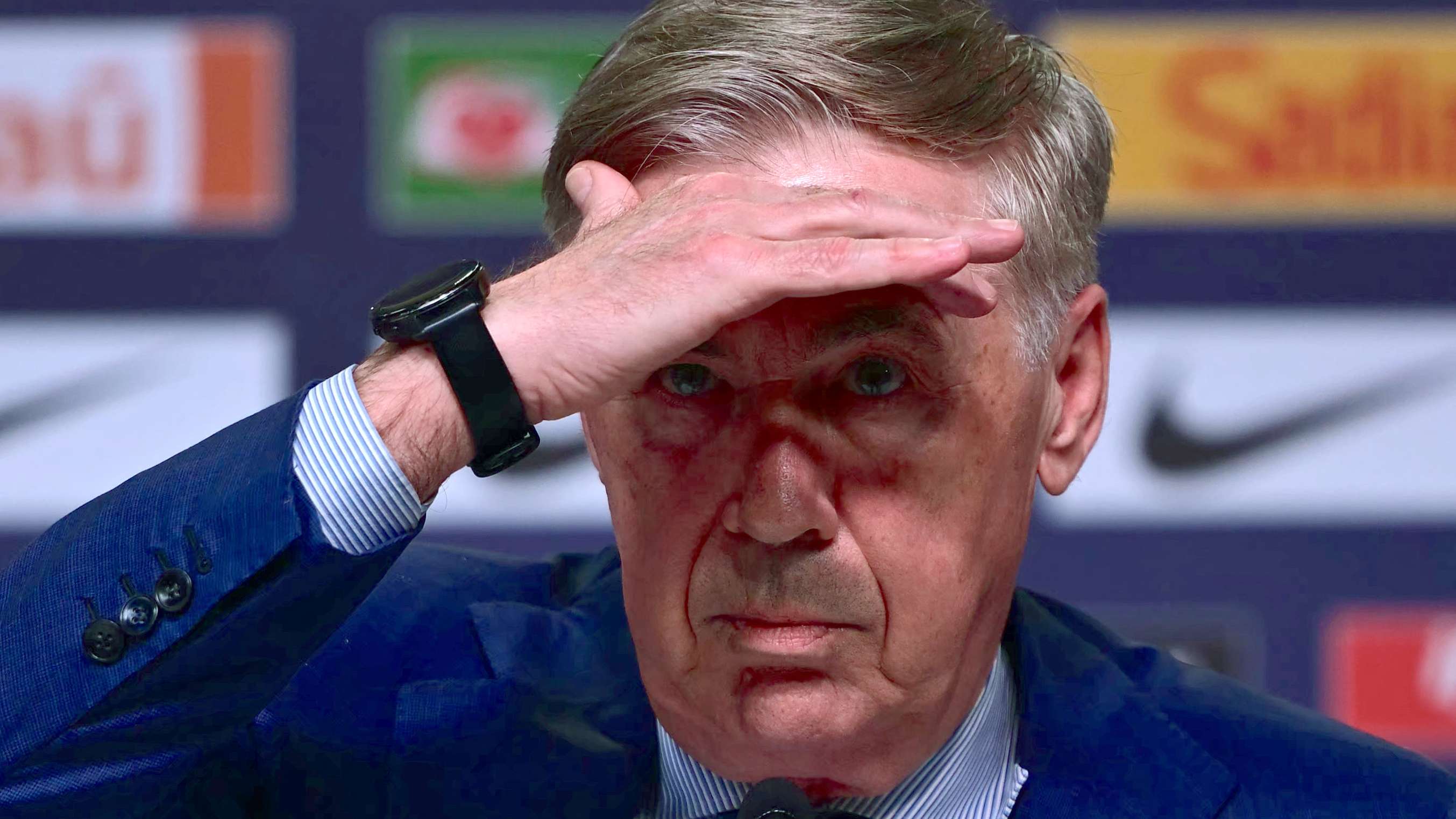 FBL-BRA-COACH-PRESSER