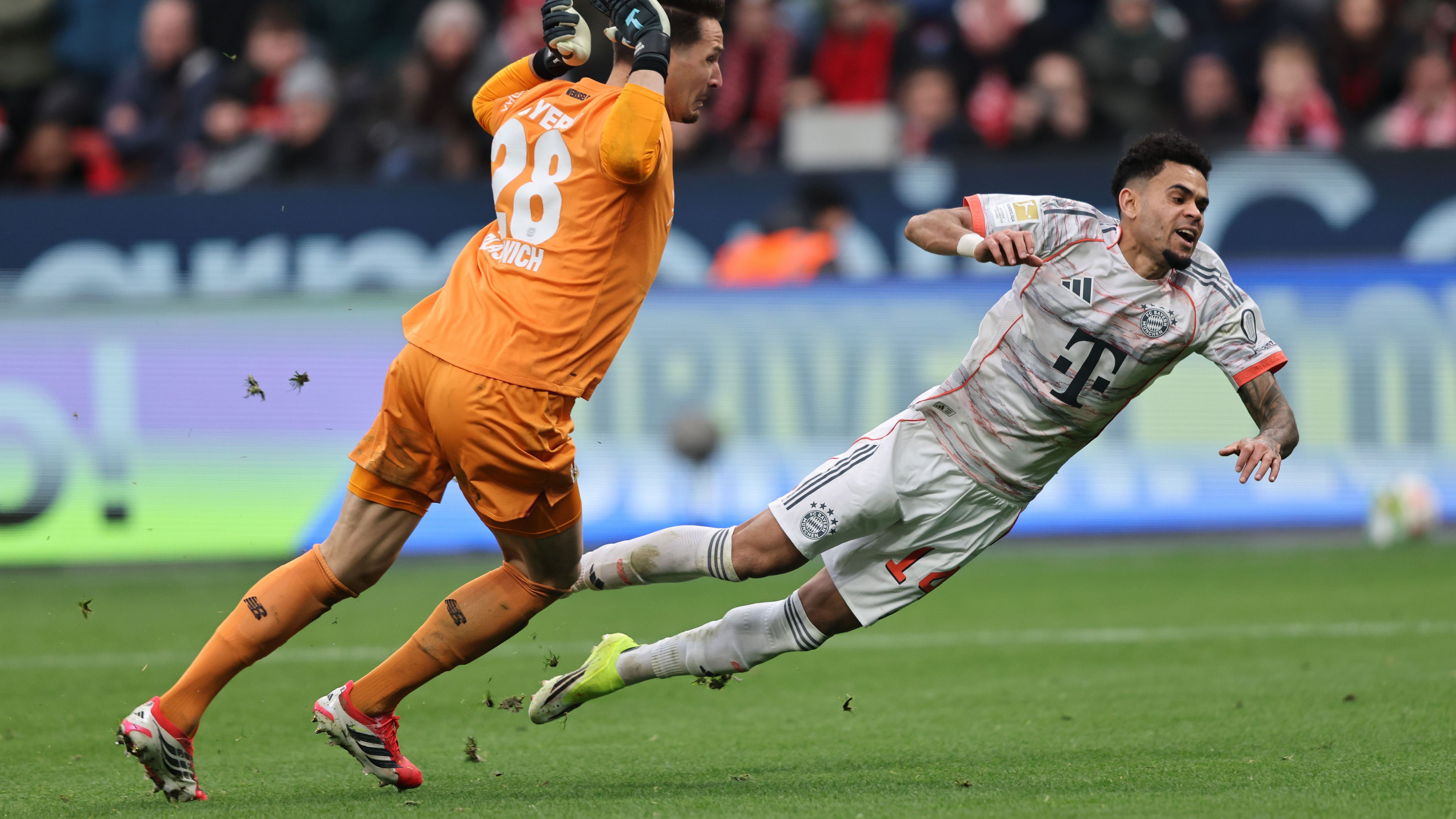 Bayer 04 Leverkusen v FC Bayern München - Bundesliga