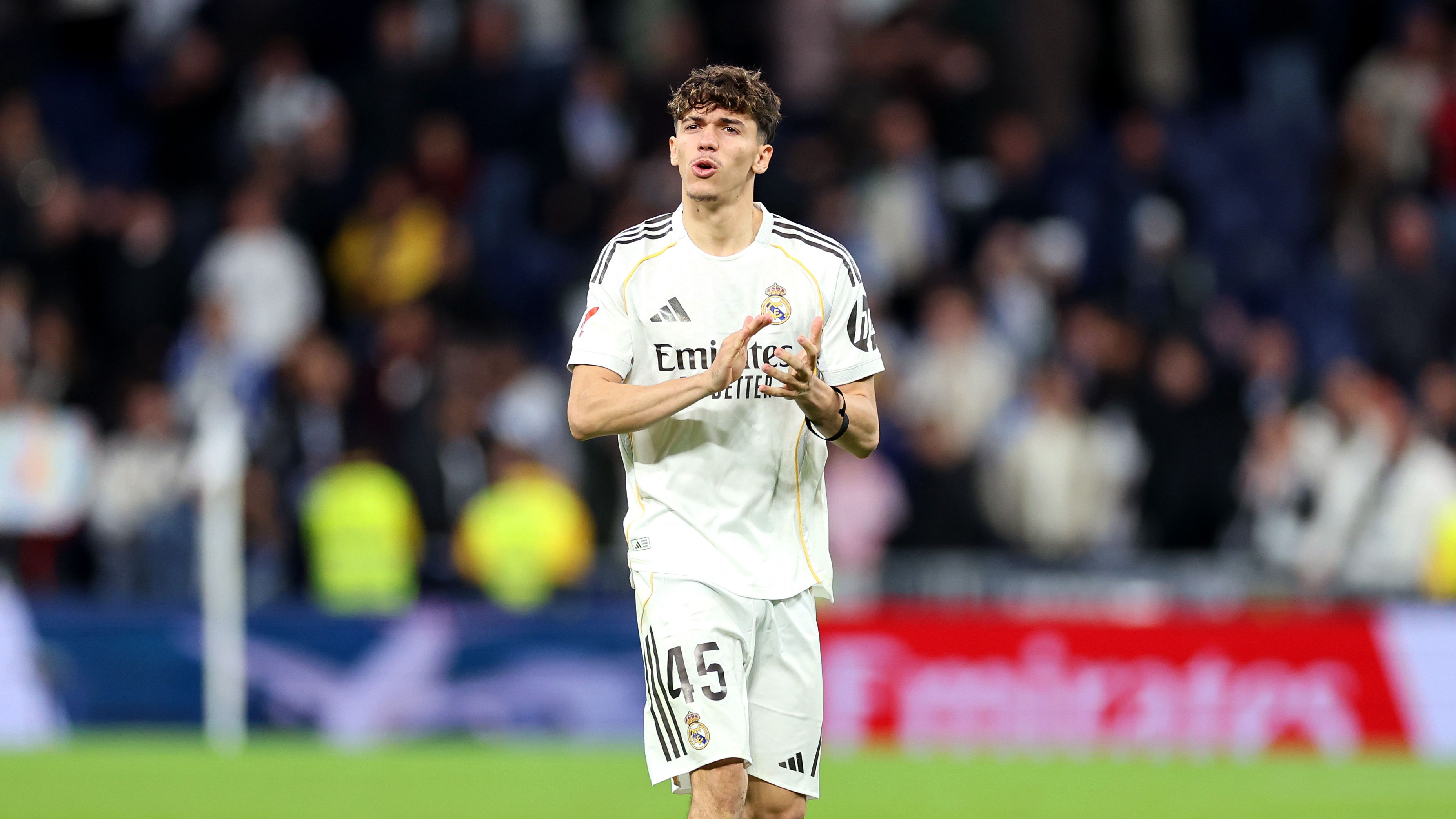 Real Madrid CF v Elche CF - LaLiga EA Sports