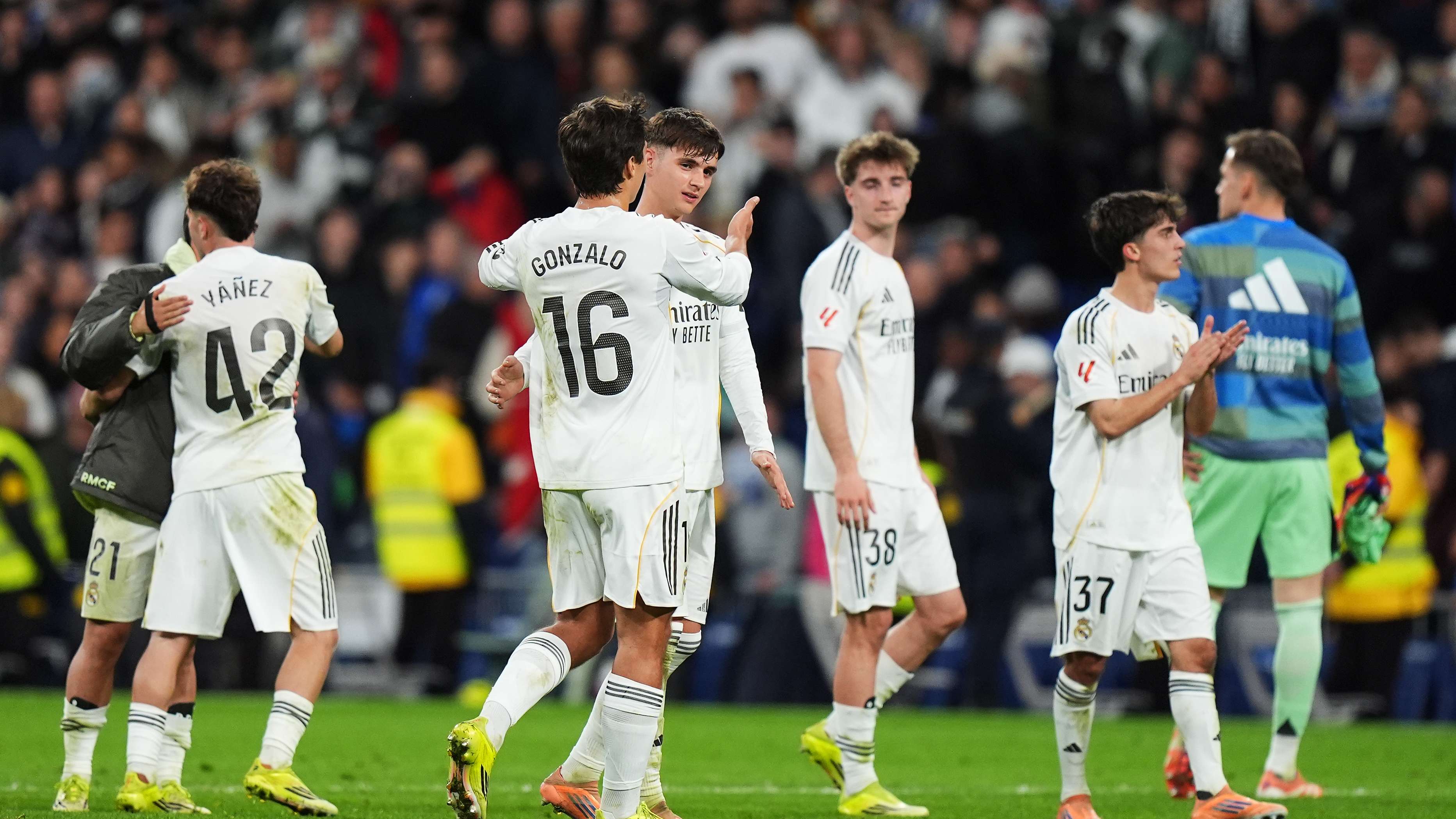 Real Madrid CF v Elche CF - LaLiga EA Sports