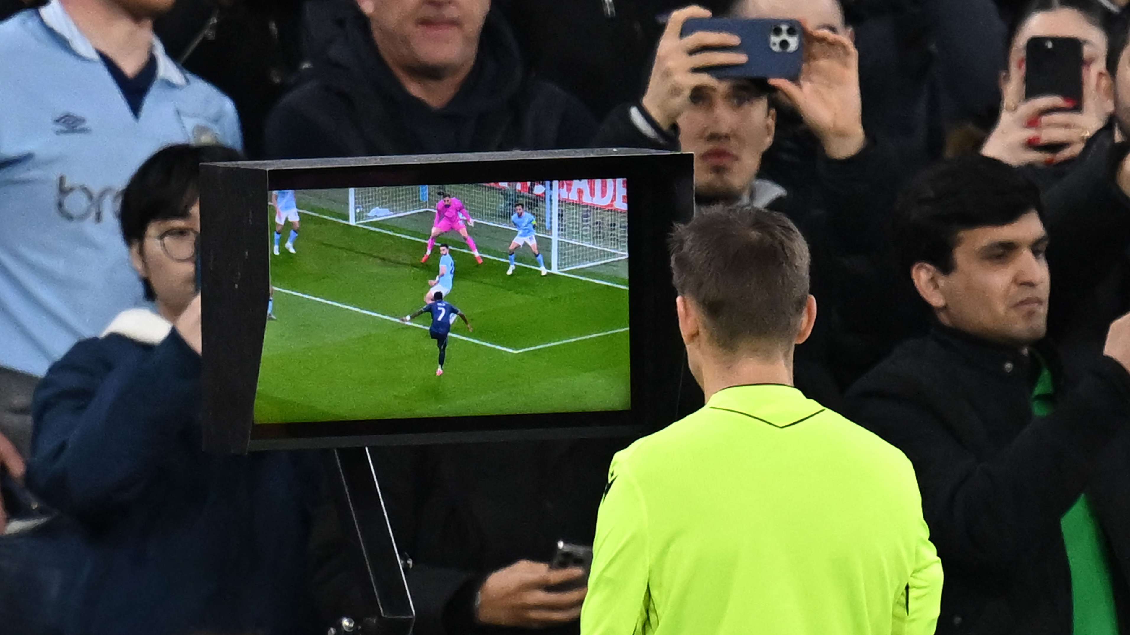 FBL-EUR-C1-MAN CITY-REAL MADRID