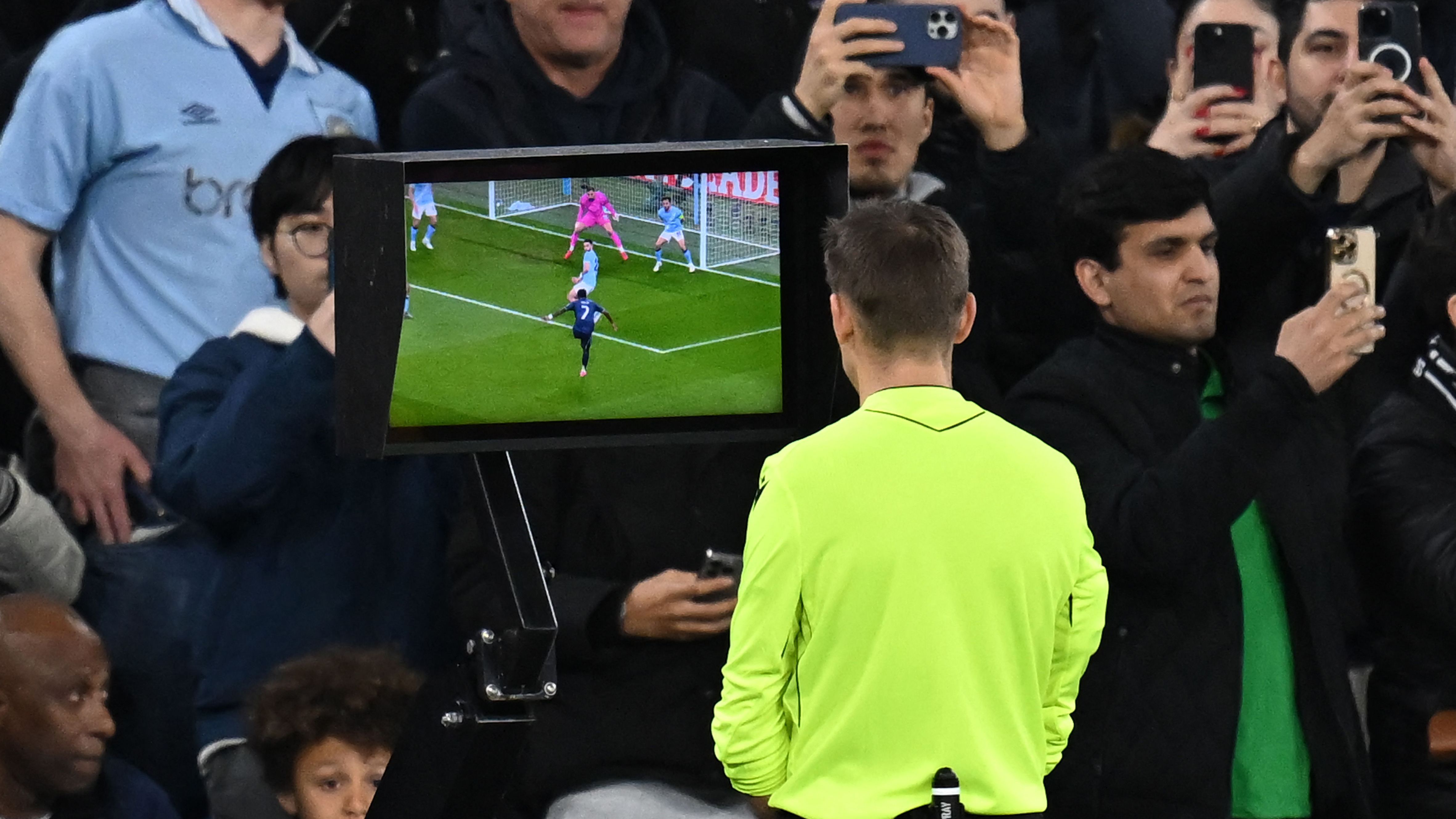 FBL-EUR-C1-MAN CITY-REAL MADRID