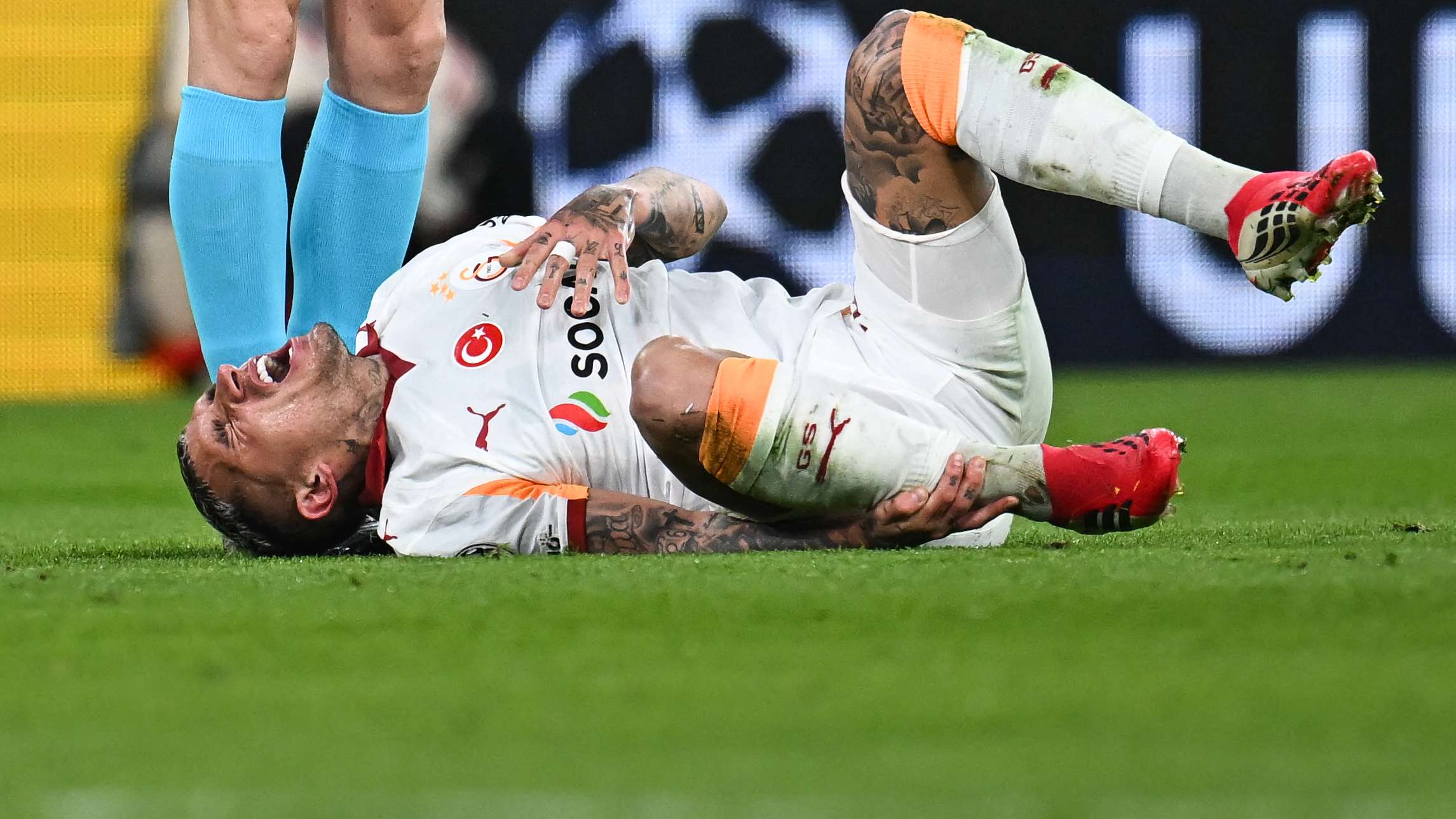 FBL-EUR-C1-LIVERPOOL-GALATASARAY